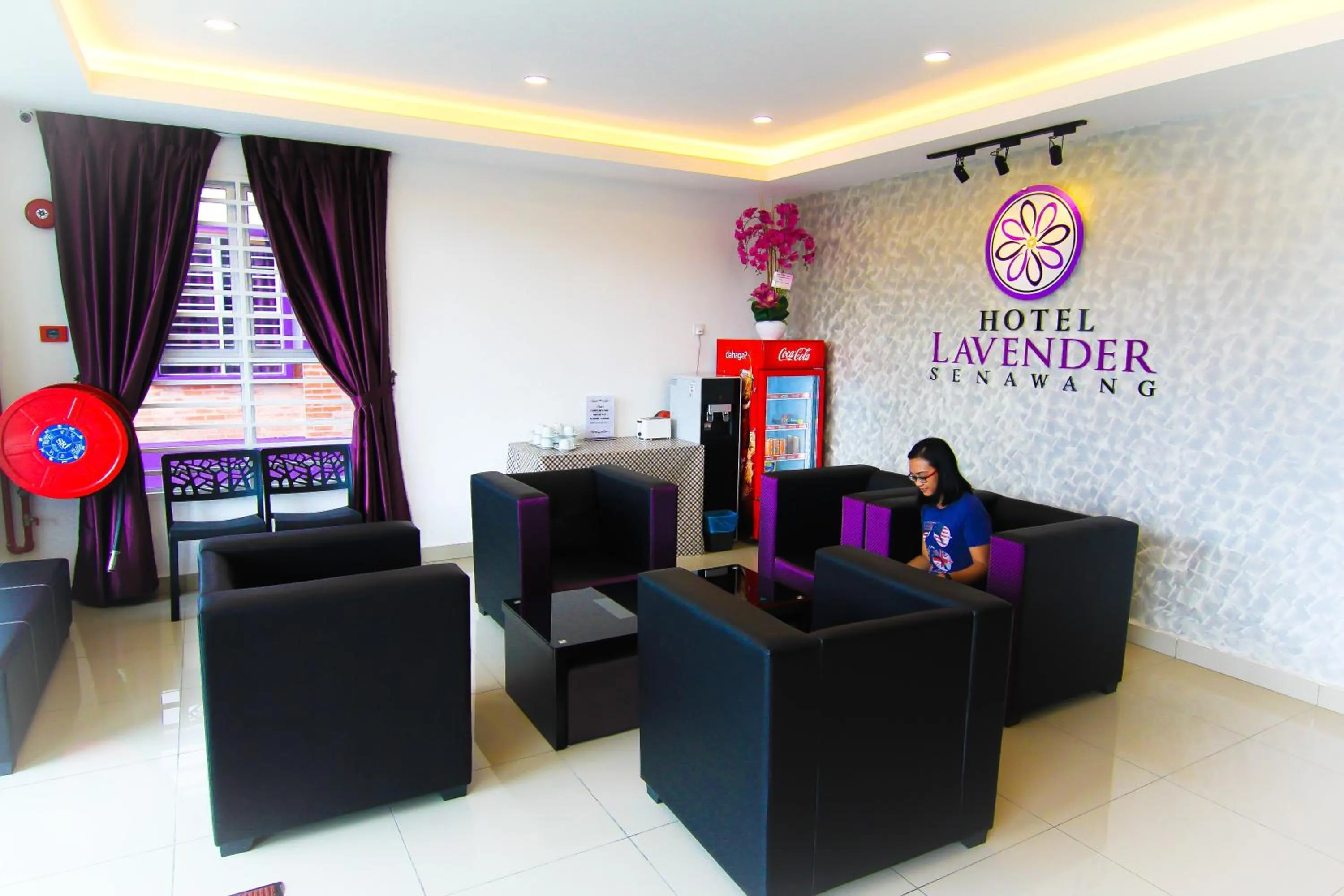 Facade/entrance in Hotel Lavender Senawang