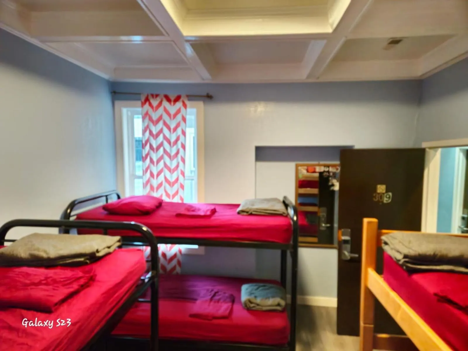 bunk bed, Bed in European Hostel