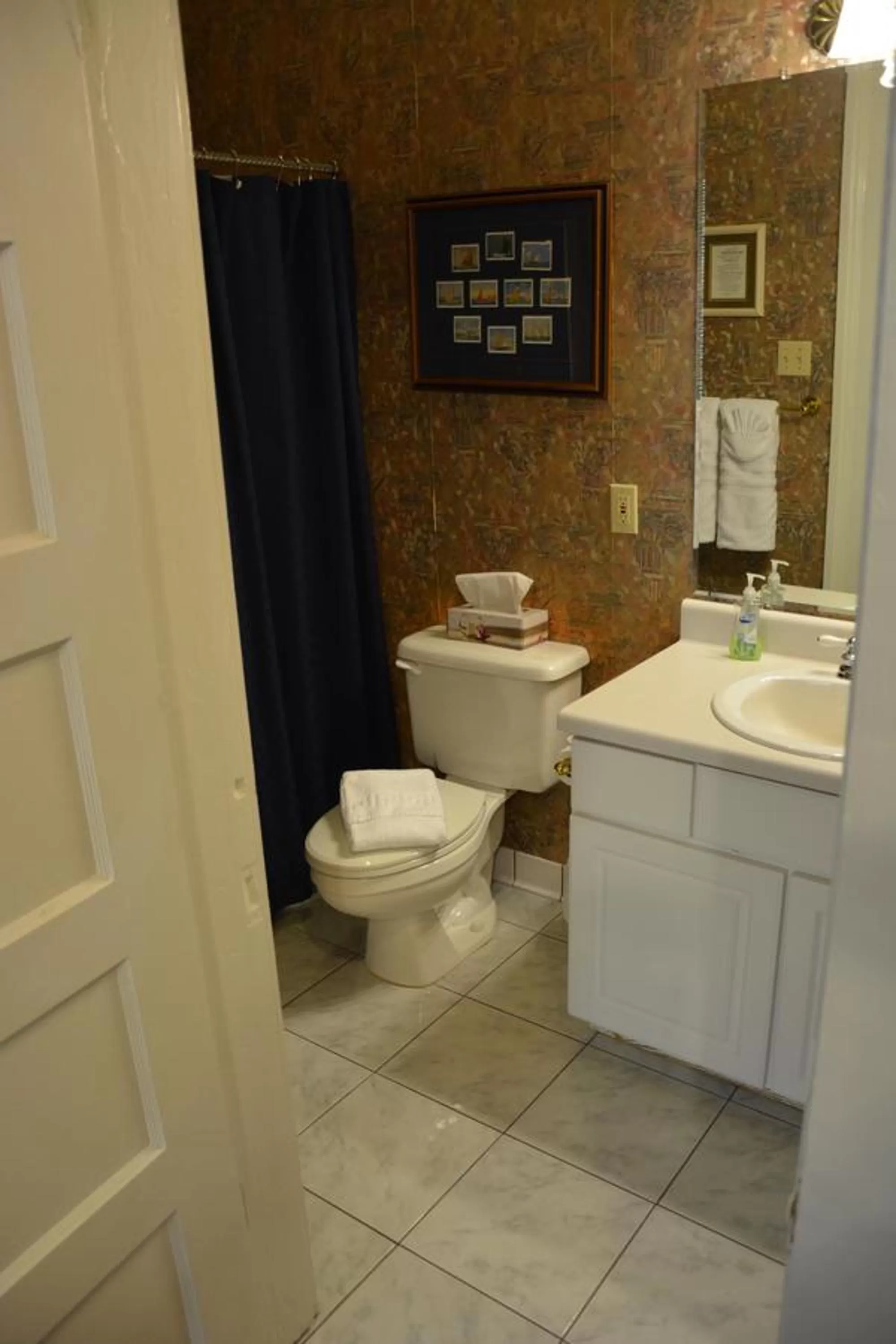 Bathroom in Page House Bed & Breakfast