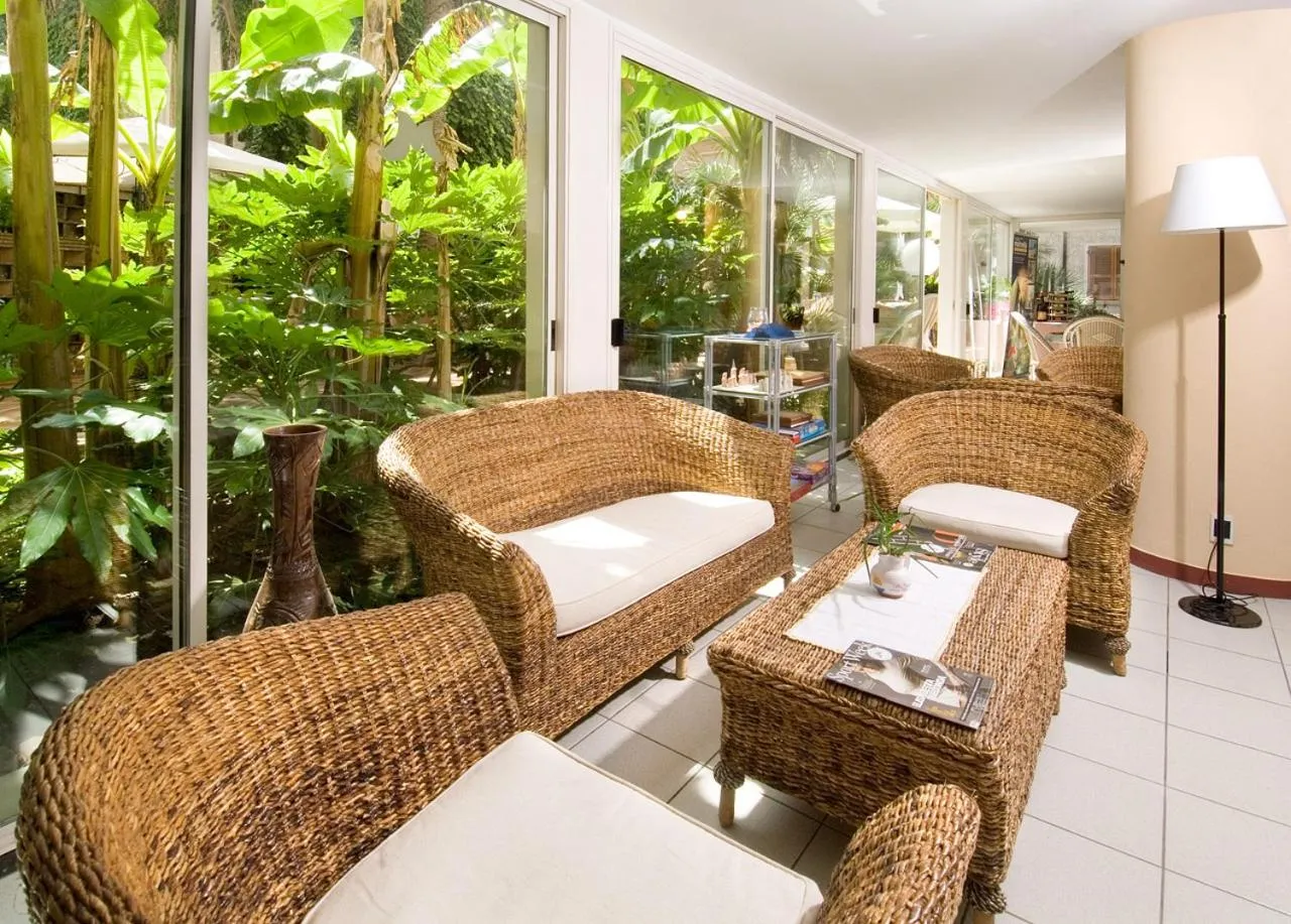 Communal lounge/ TV room in Hotel Resort Marinella