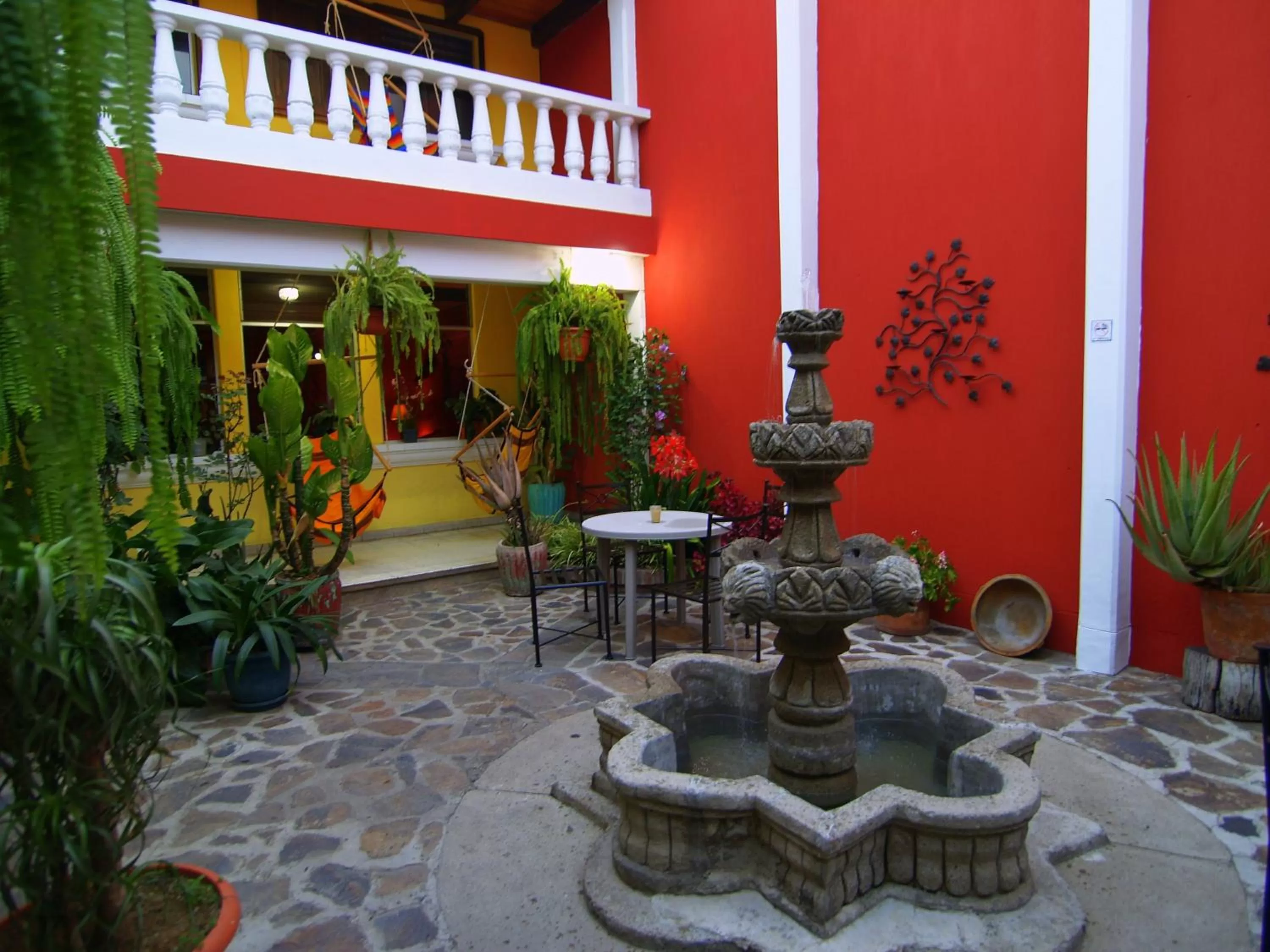 Night in Hotel Casa Rustica by AHS