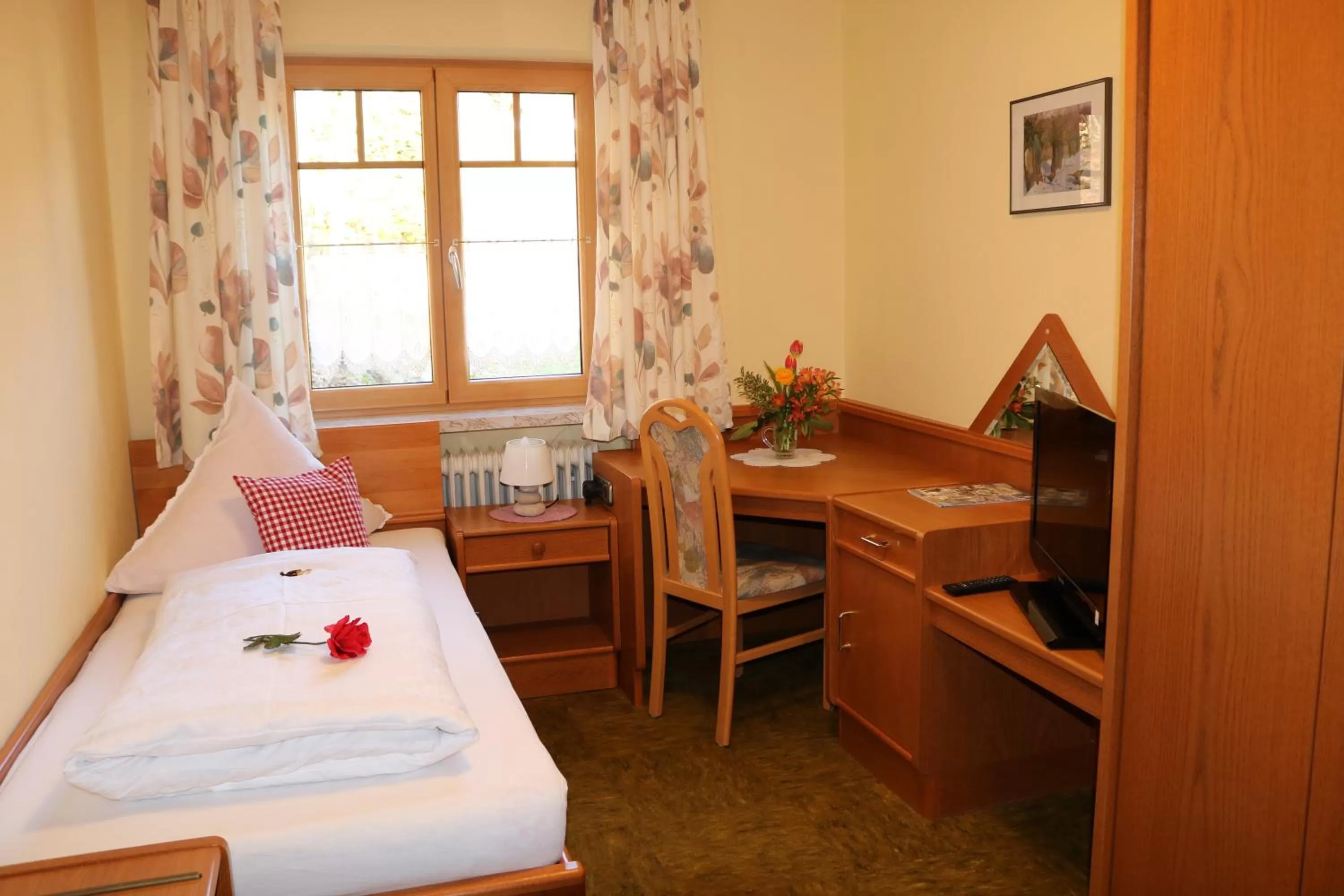 Photo of the whole room in GarniHotel - Arberblick