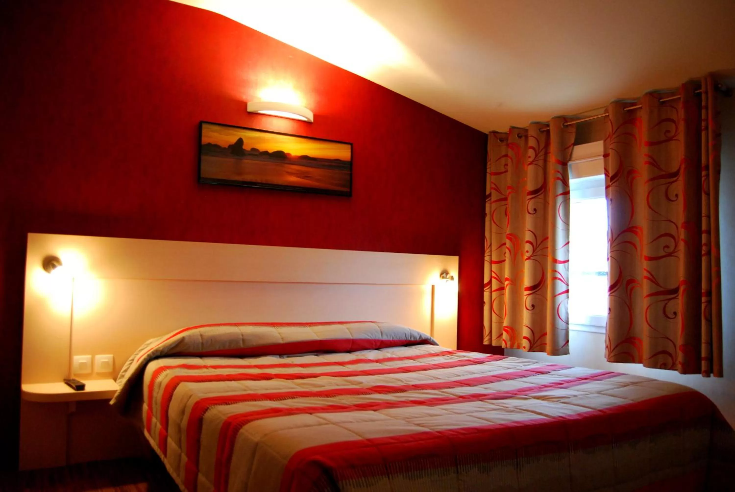 Photo of the whole room, Bed in Le Logis De La Lys