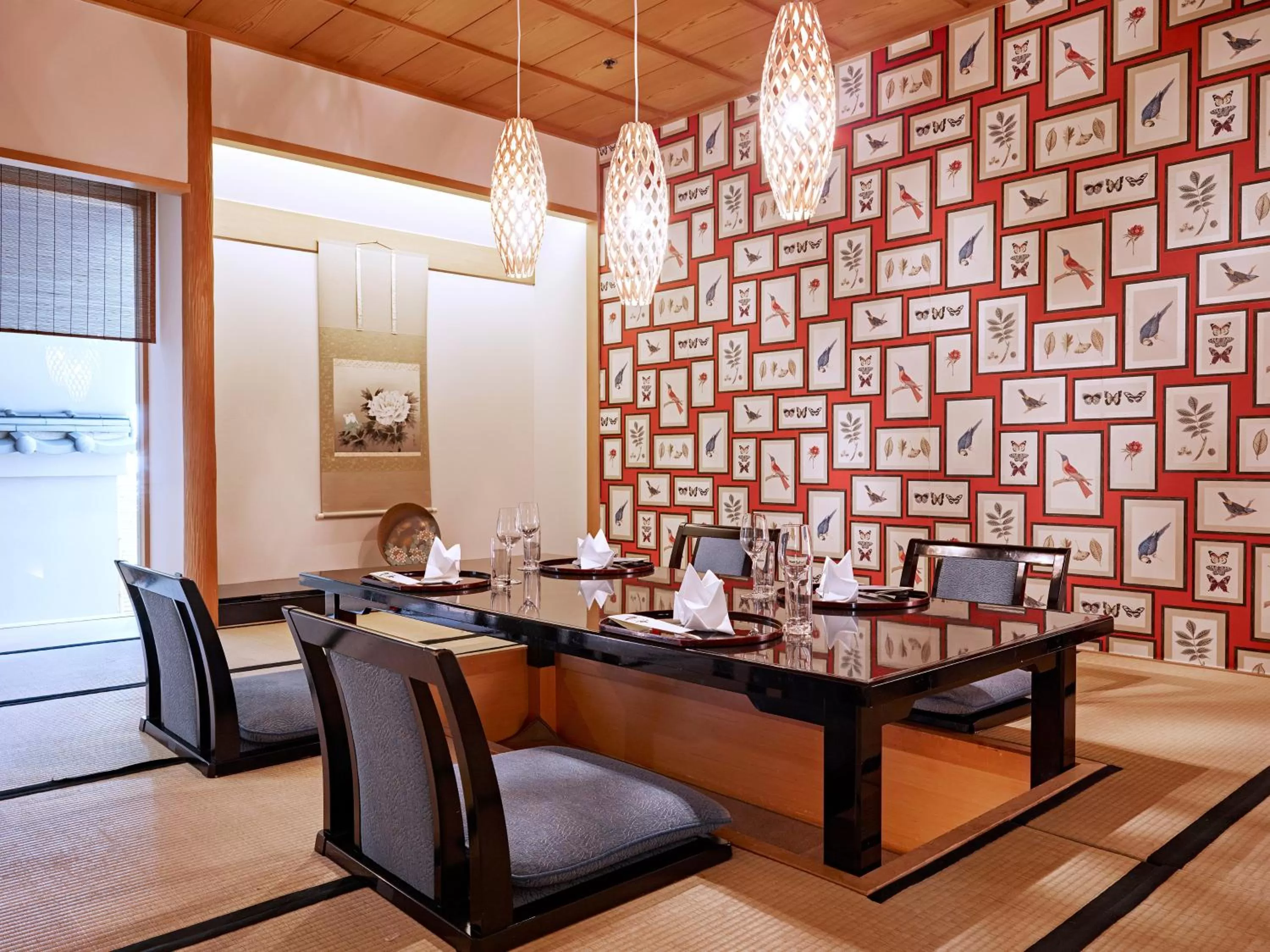 Restaurant/places to eat in Grand Hotel Wien