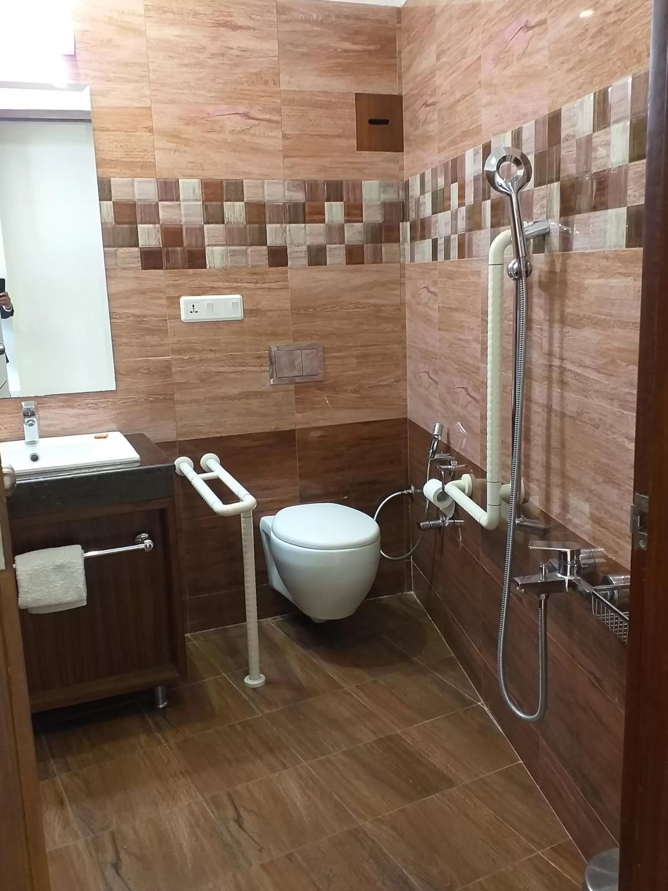 Bathroom in Grand Hotel Nawanshahr