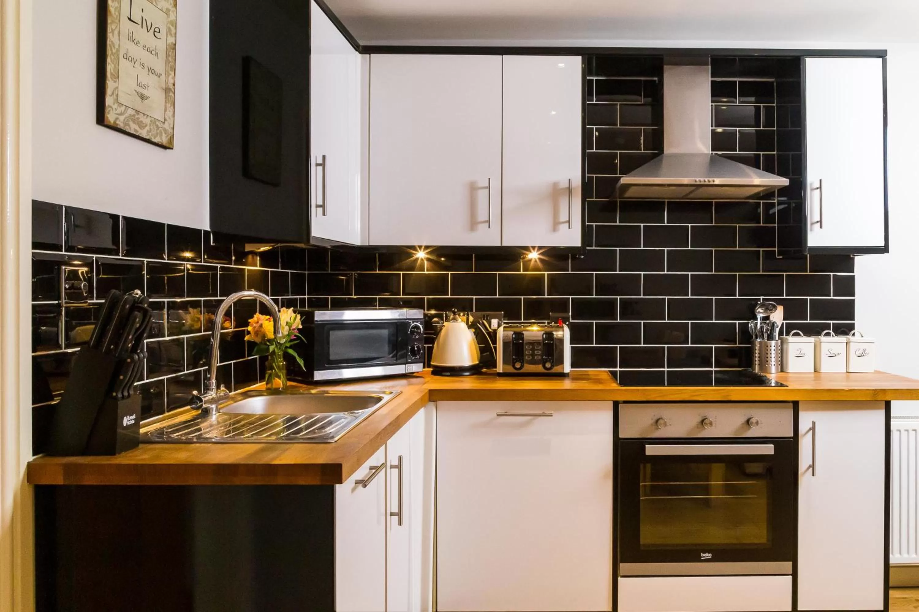 Kitchen or kitchenette in Goodramgate Apartments