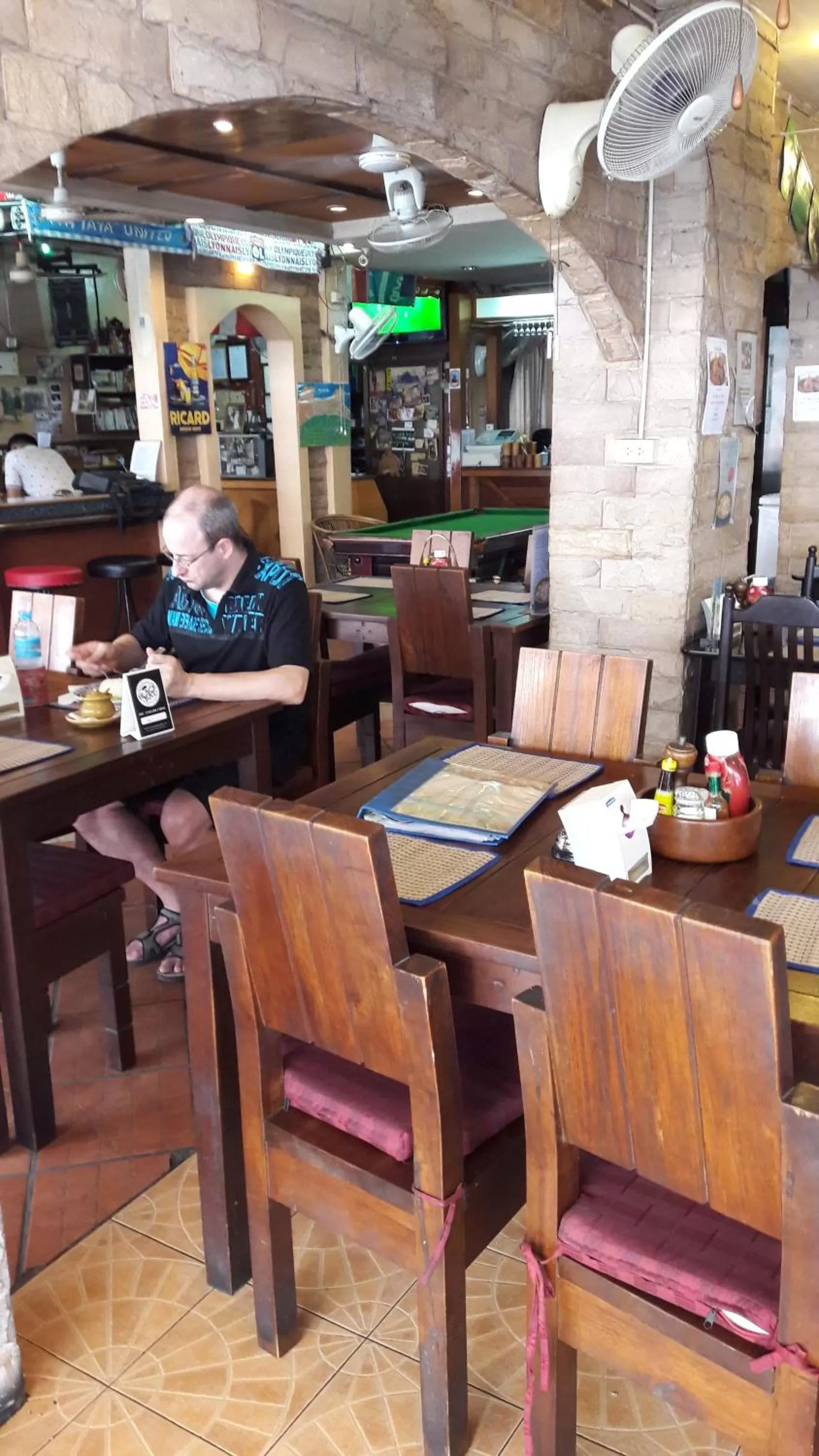 Restaurant/places to eat in Riviera Beach