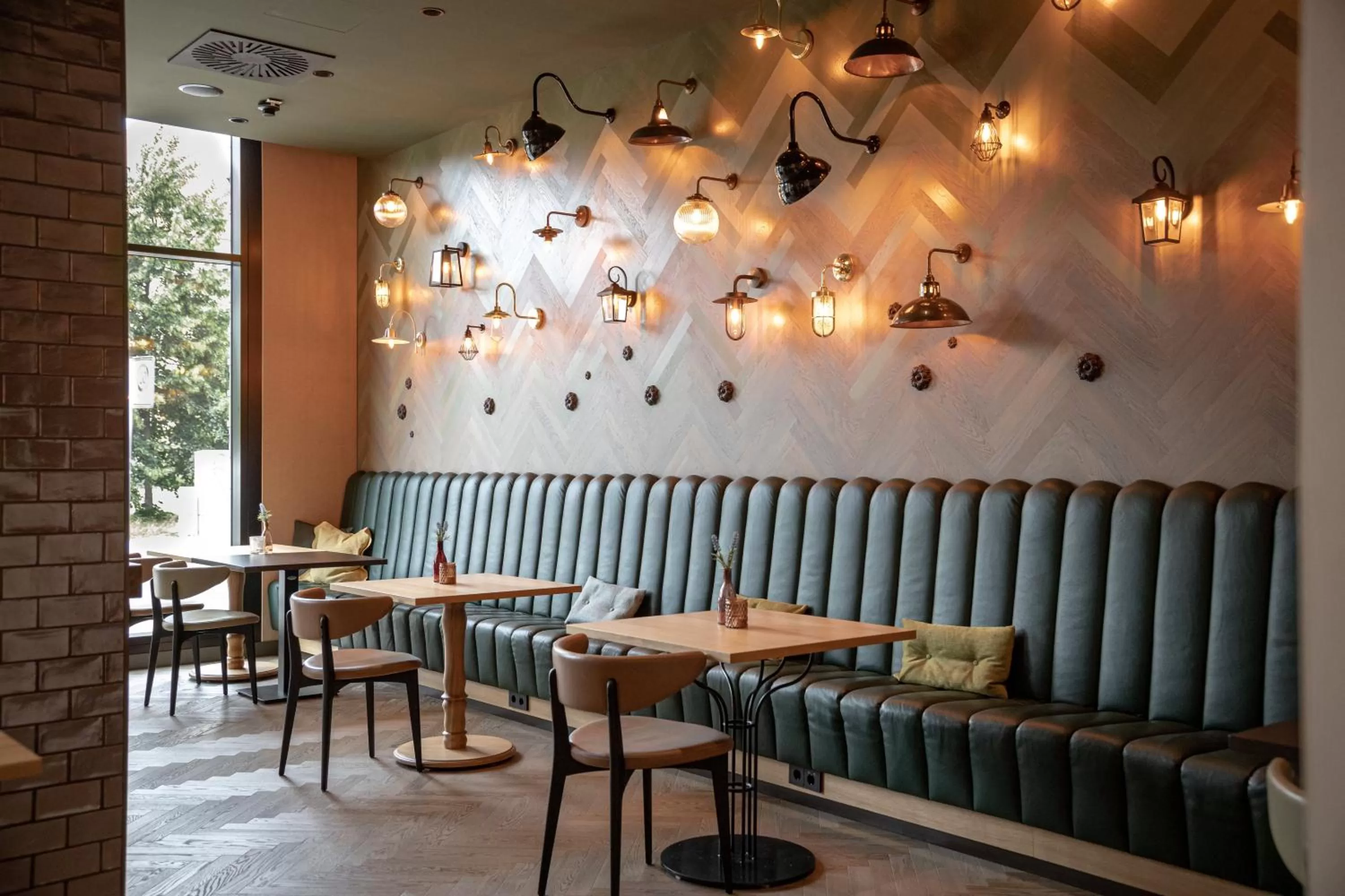 Restaurant/places to eat in Hotel Indigo Dresden - Wettiner Platz by IHG