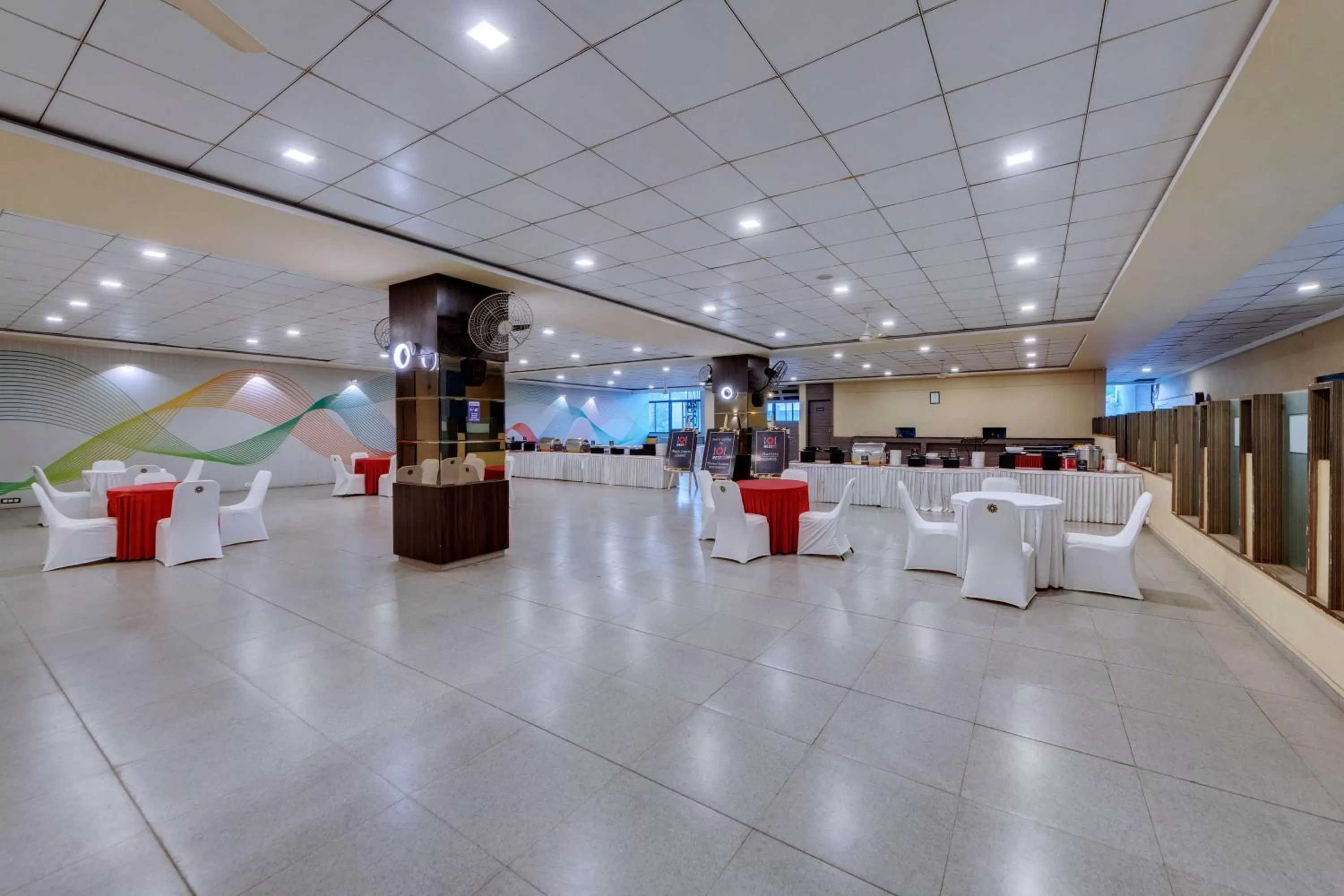 Meeting/conference room in Grand Fortune Beacon, Ichalkaranji