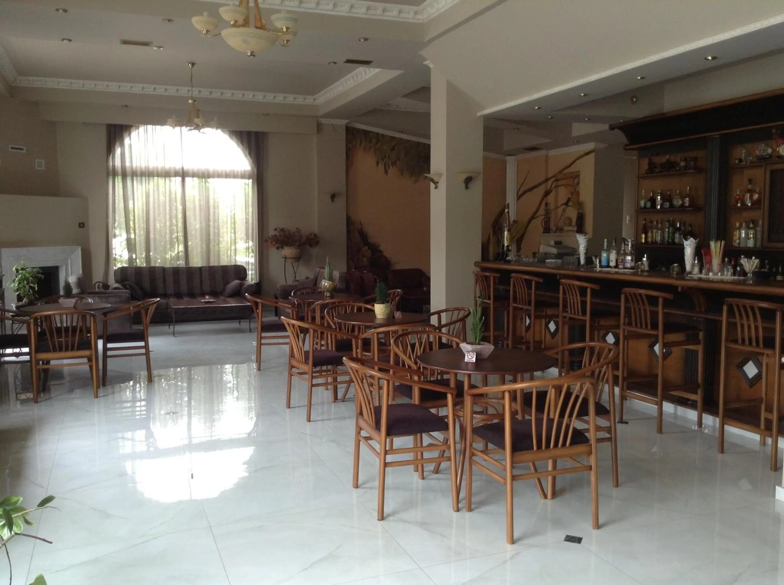 Lounge or bar in Hotel Orfeas