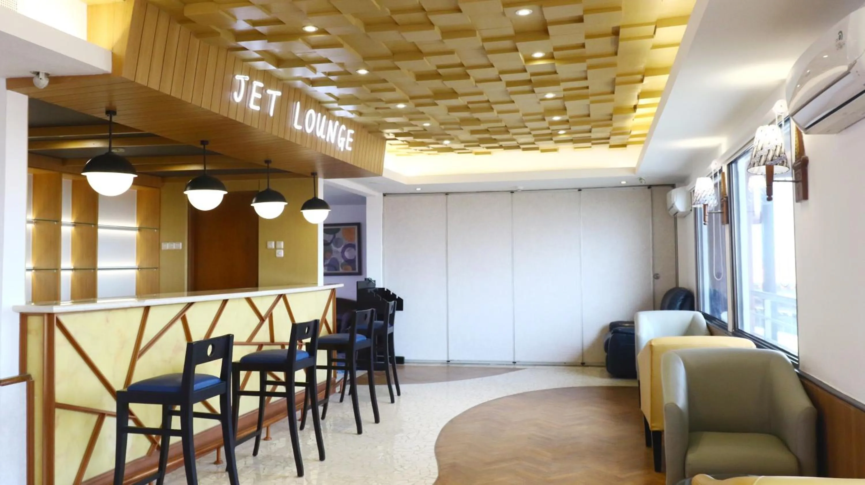 Lounge or bar in Jakarta Airport Hotel