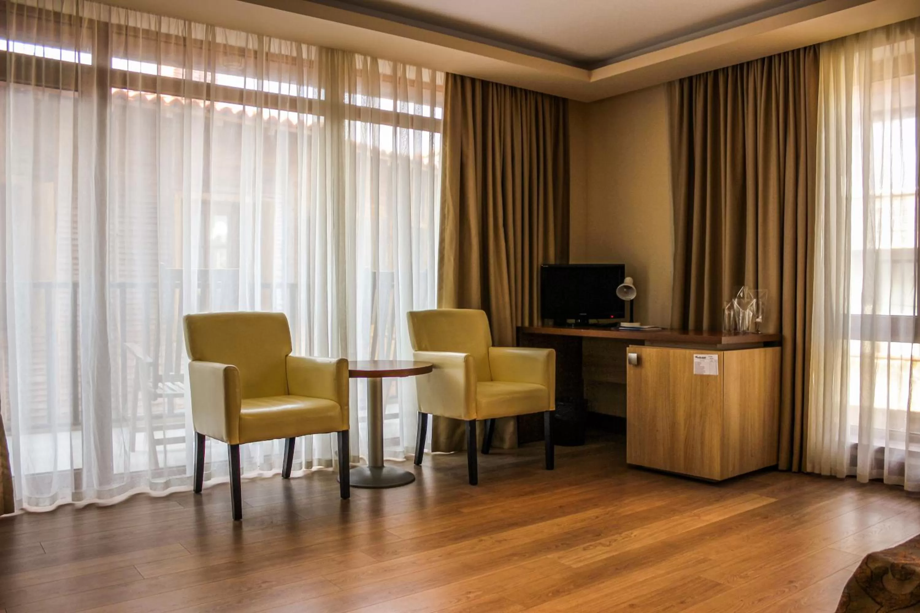 TV and multimedia in Family Hotel Casa del Mare