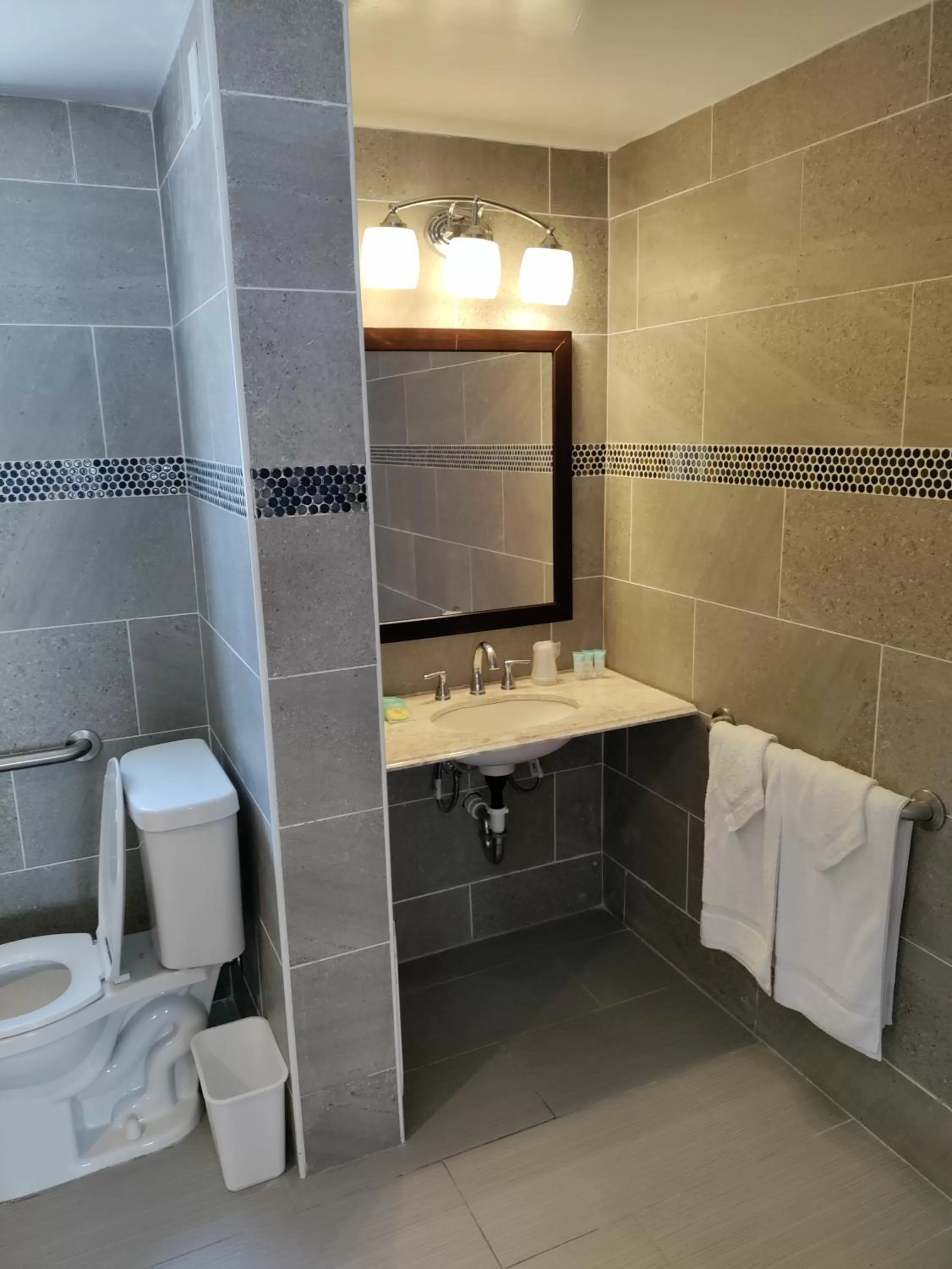 Bathroom in Sunset Beach Hotel