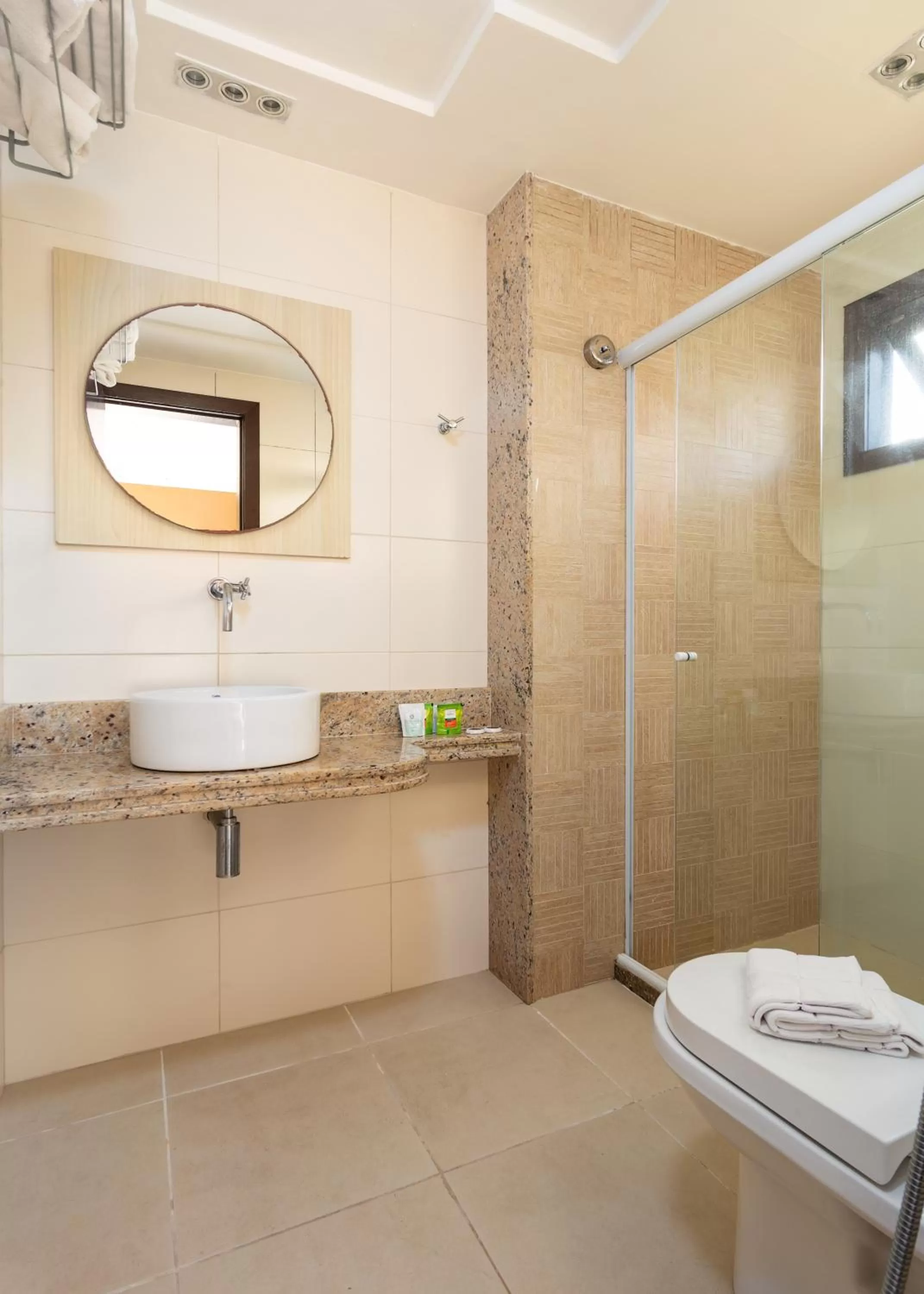 Shower in Costa do Sol Boutique Hotel