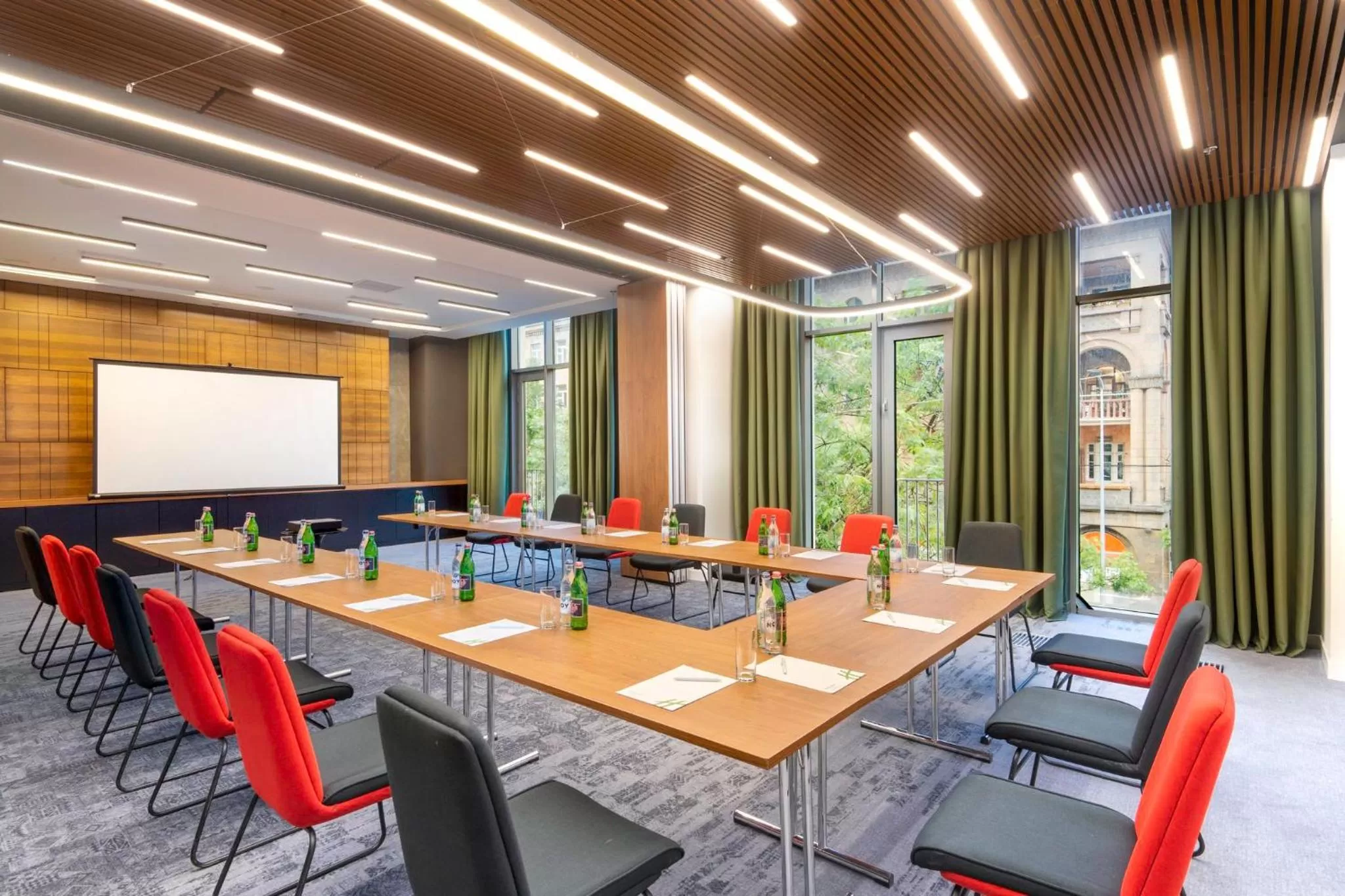 Meeting/conference room in Holiday Inn Yerevan - Republic Square by IHG