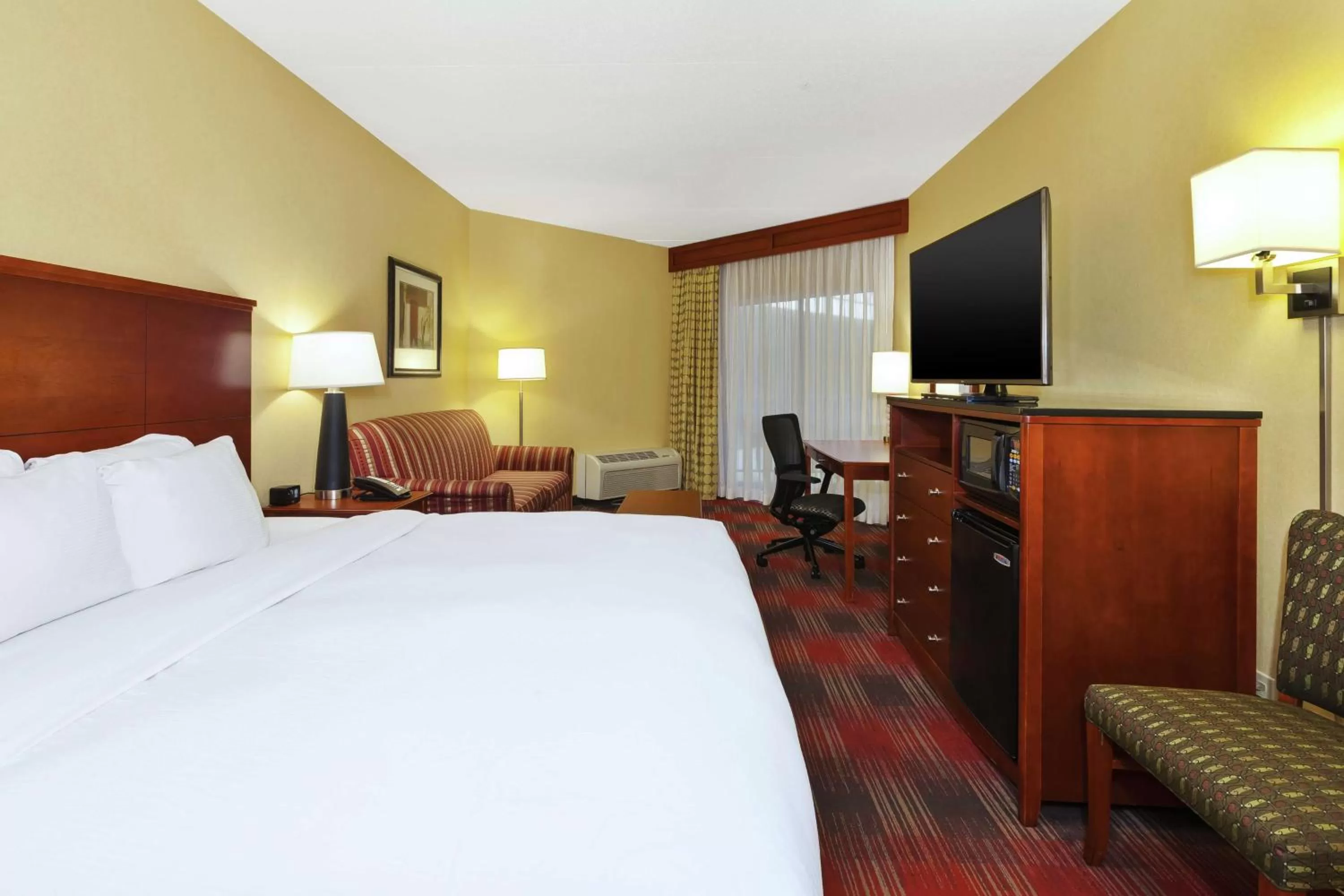 Bedroom, Bed in DoubleTree by Hilton Holland