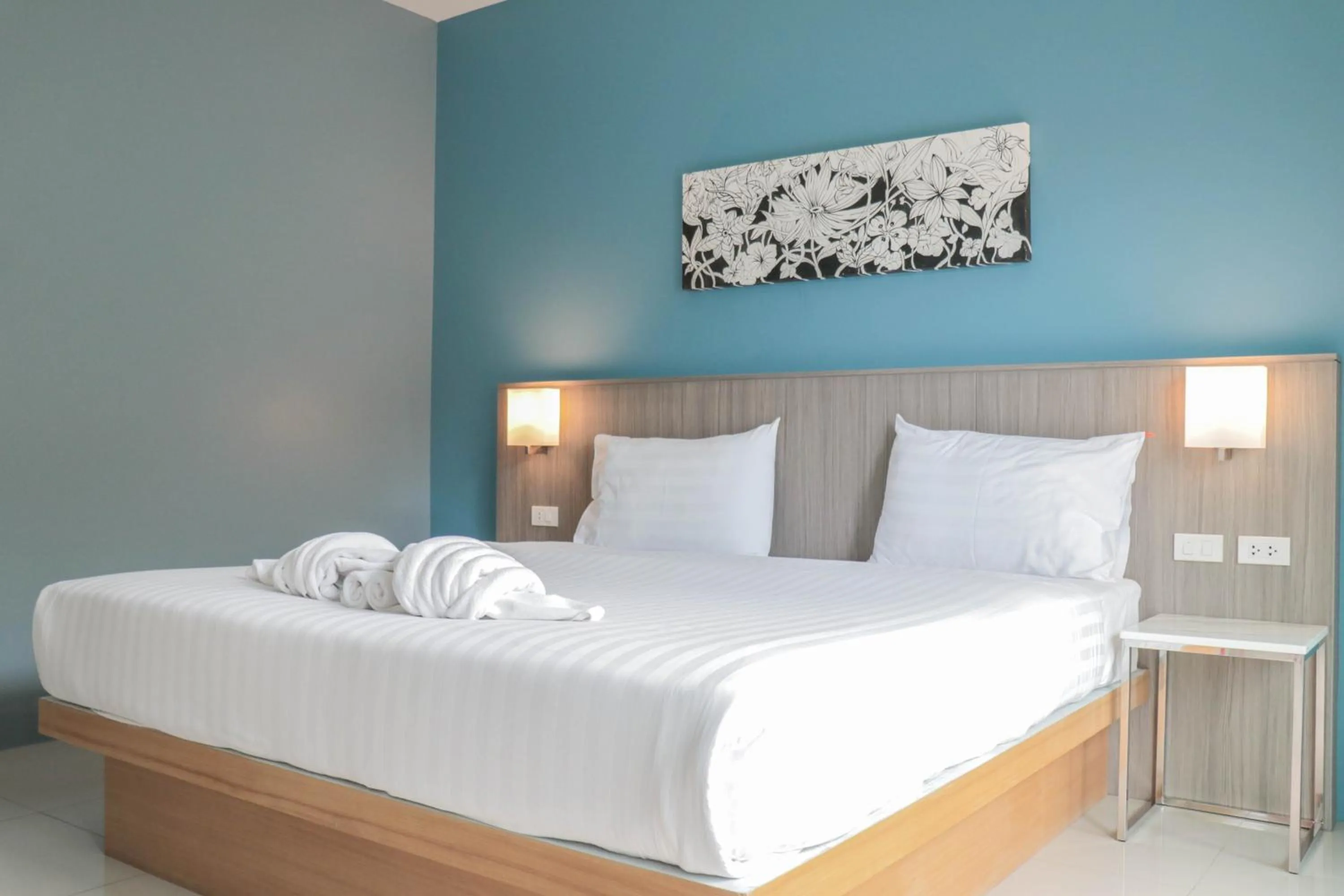 Bed in S2 Airport Residence