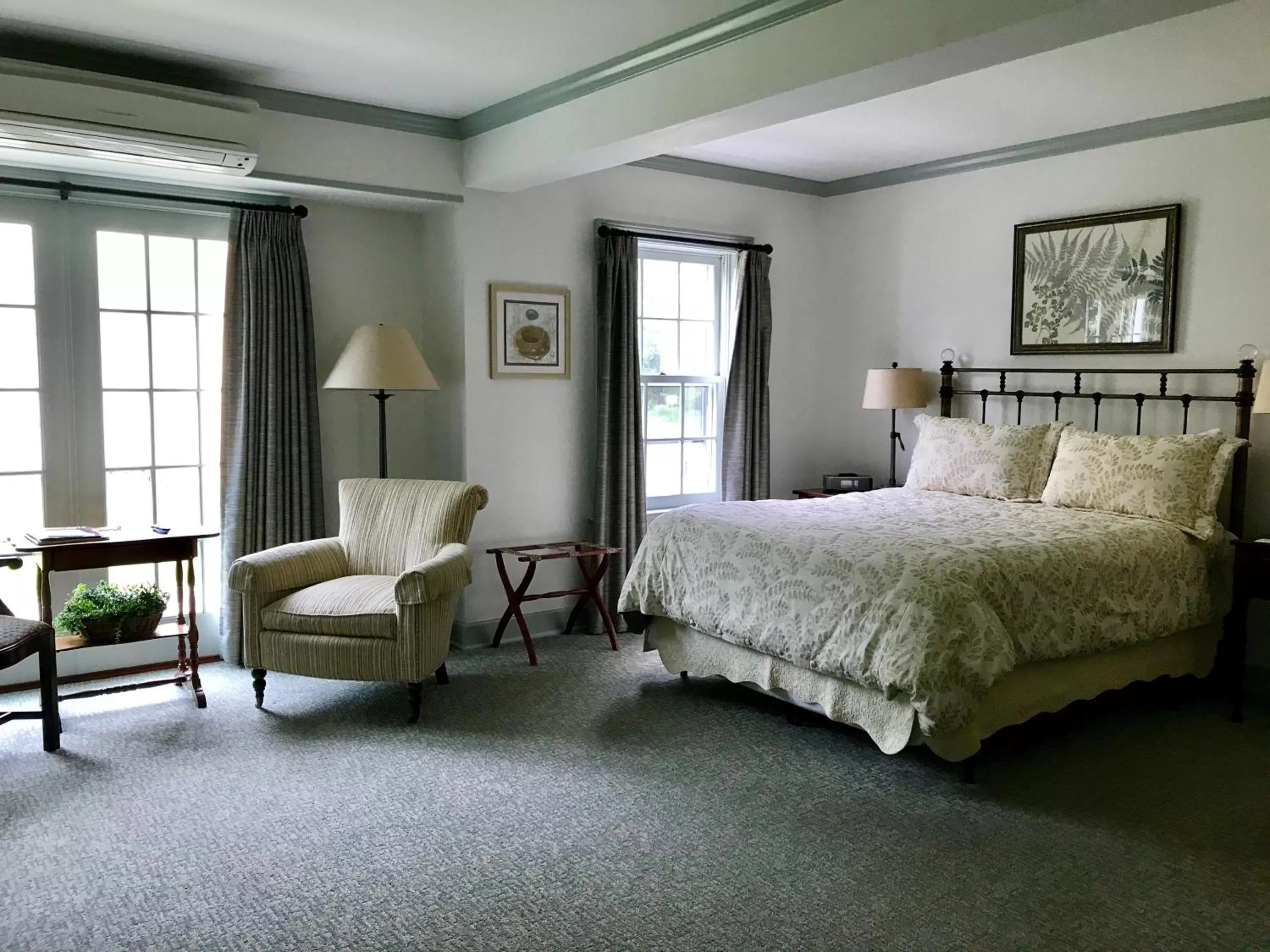 Bed in The Old Lyme Inn