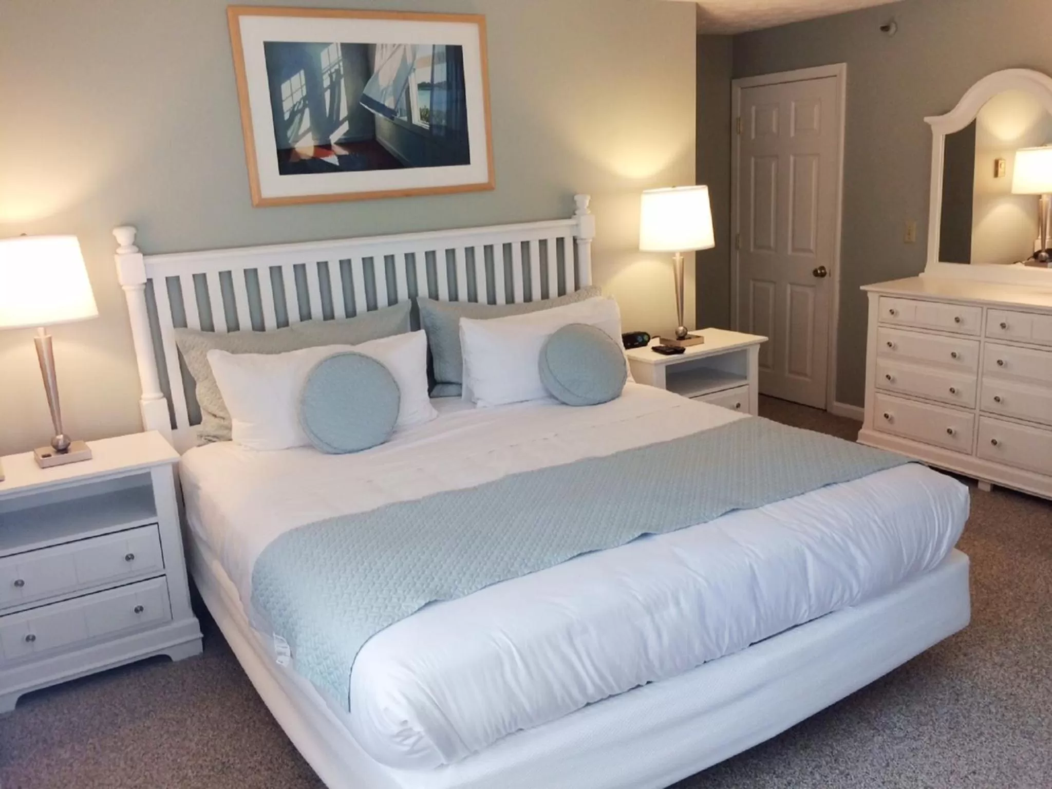 Bedroom, Bed in Elmwood Resort Hotel