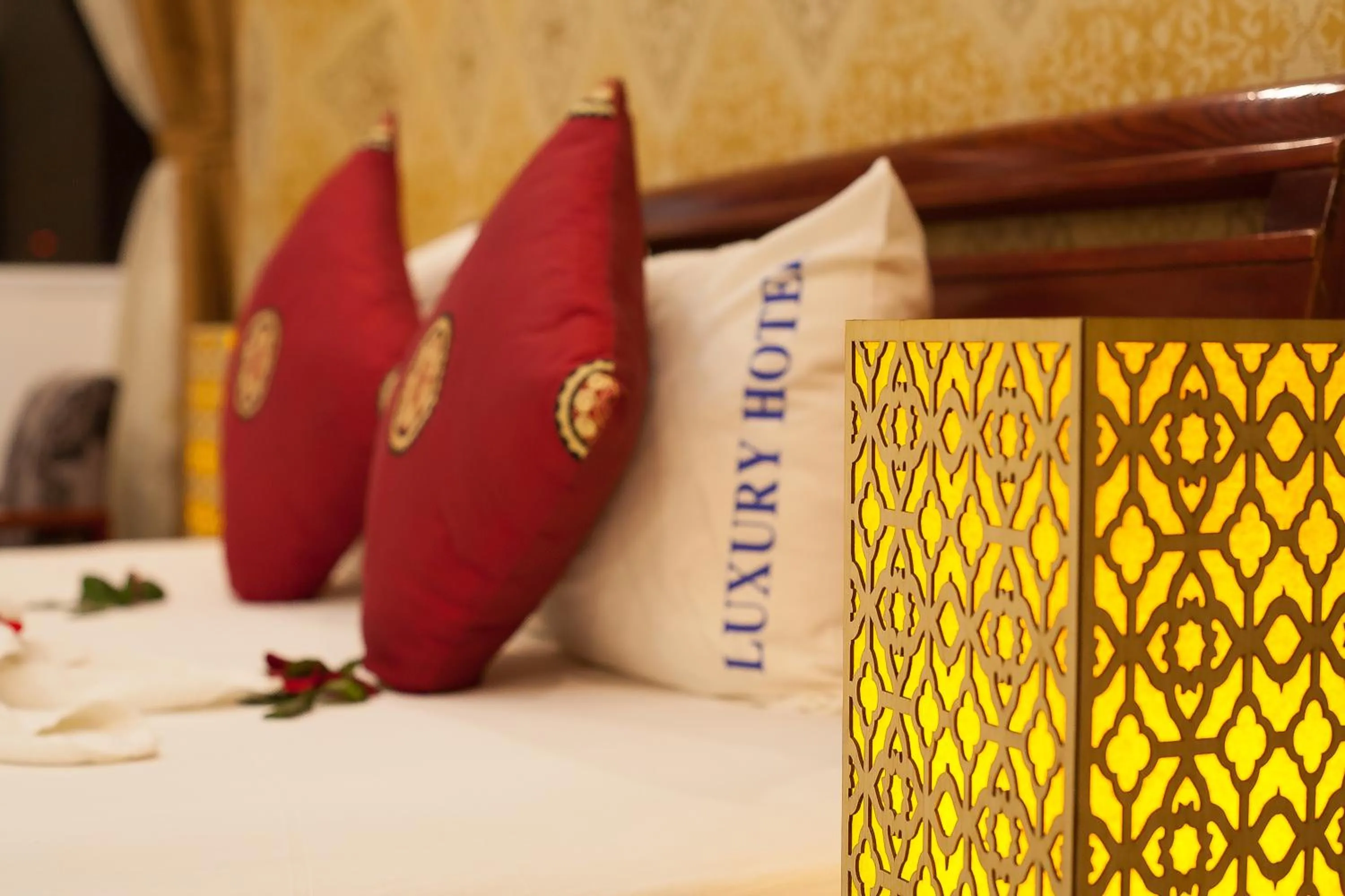 Bedroom, Bed in Hanoi Luxury Hotel