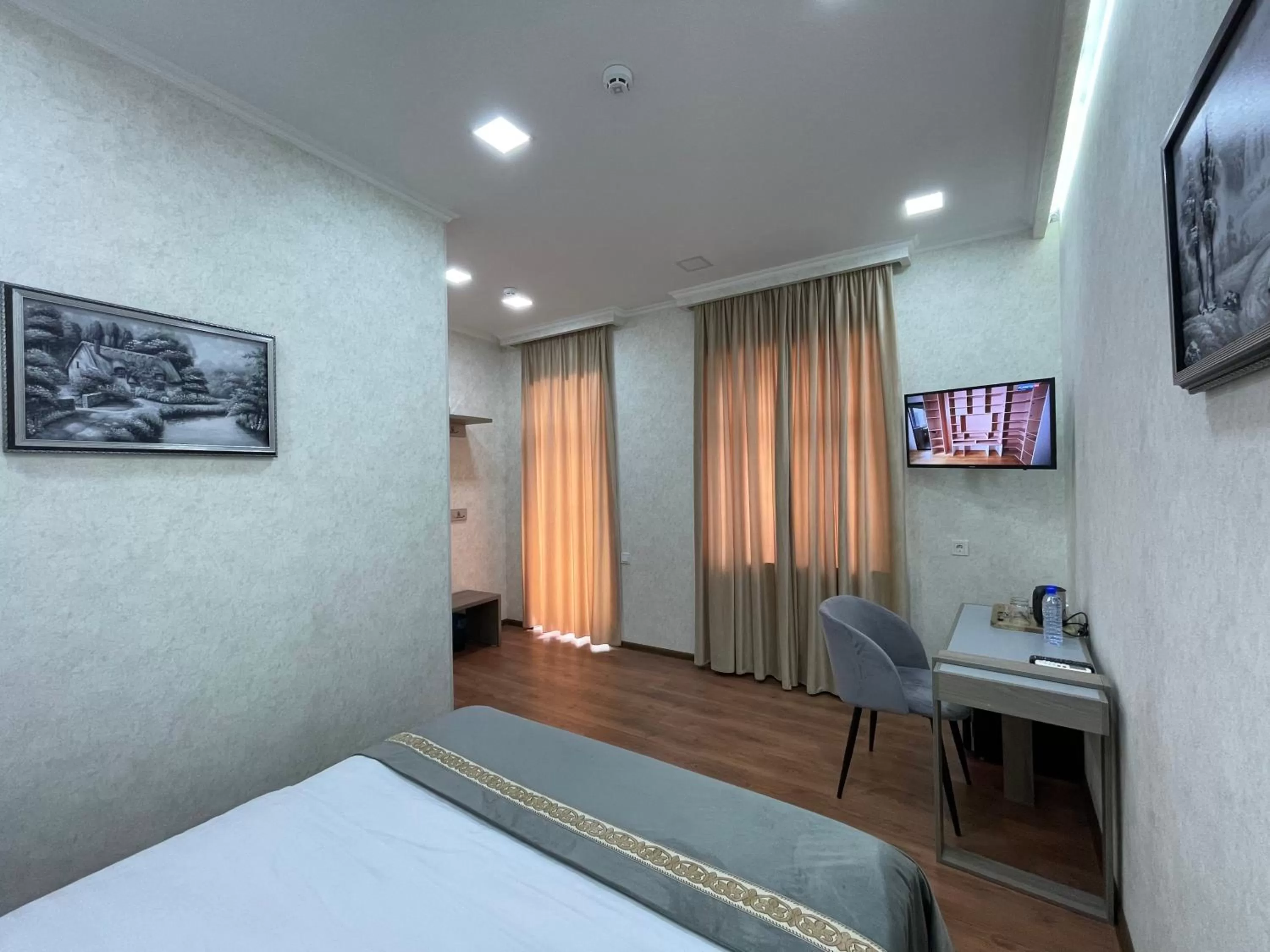 TV and multimedia, Bed in Registon Saroy Hotel