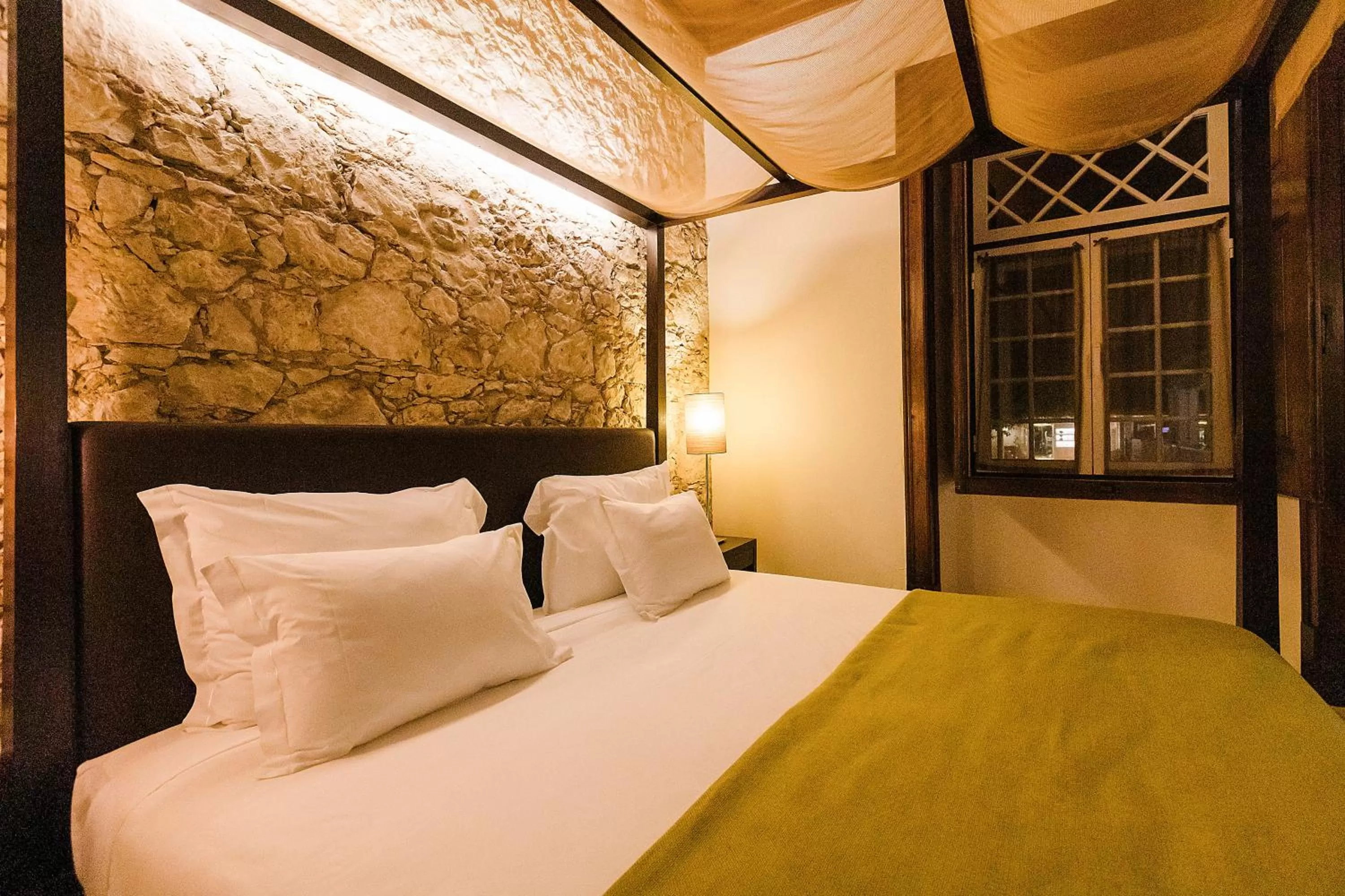 Bed in Hotel Lusitano