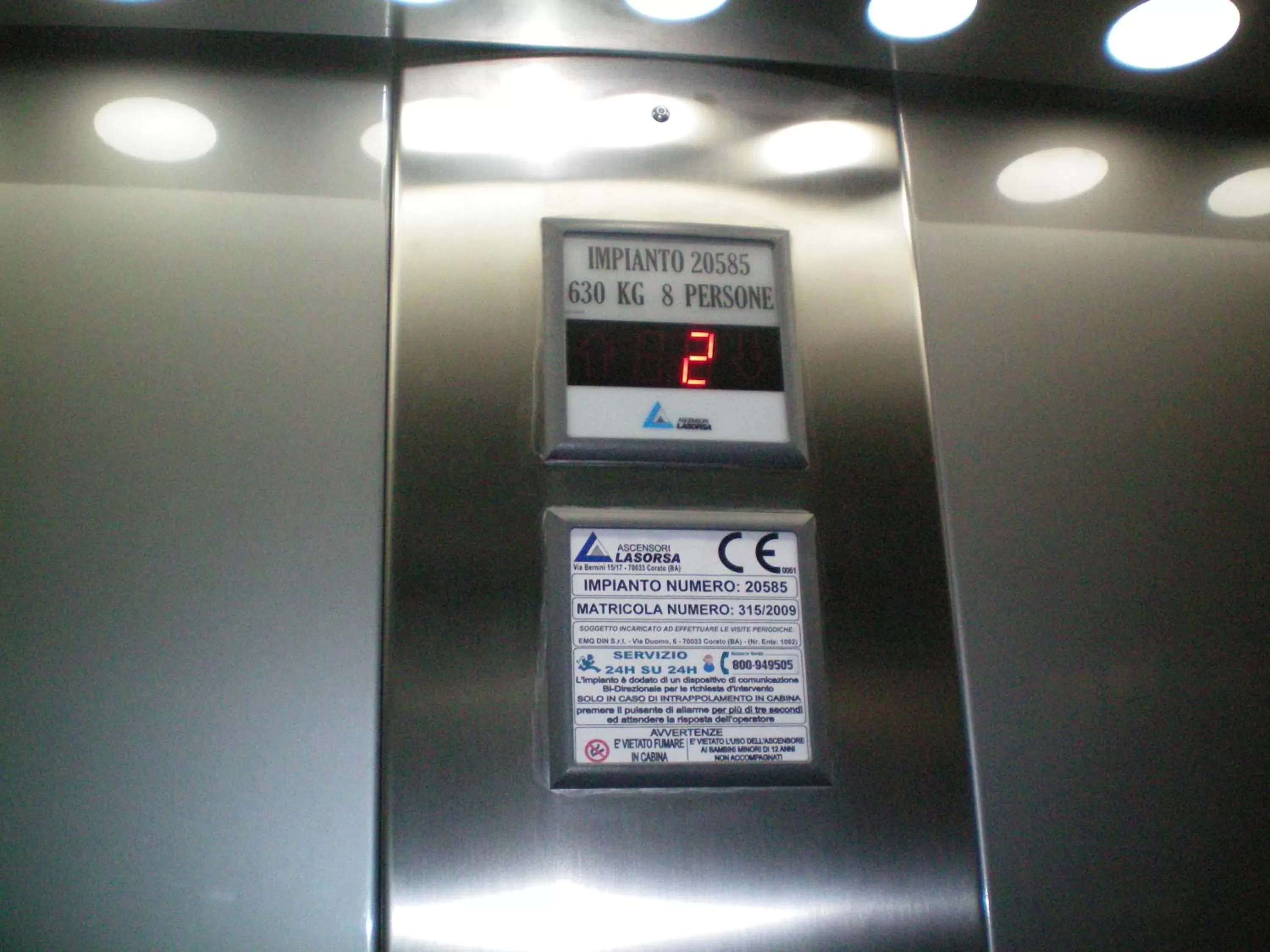 Decorative detail in Hotel Zio Cataldo