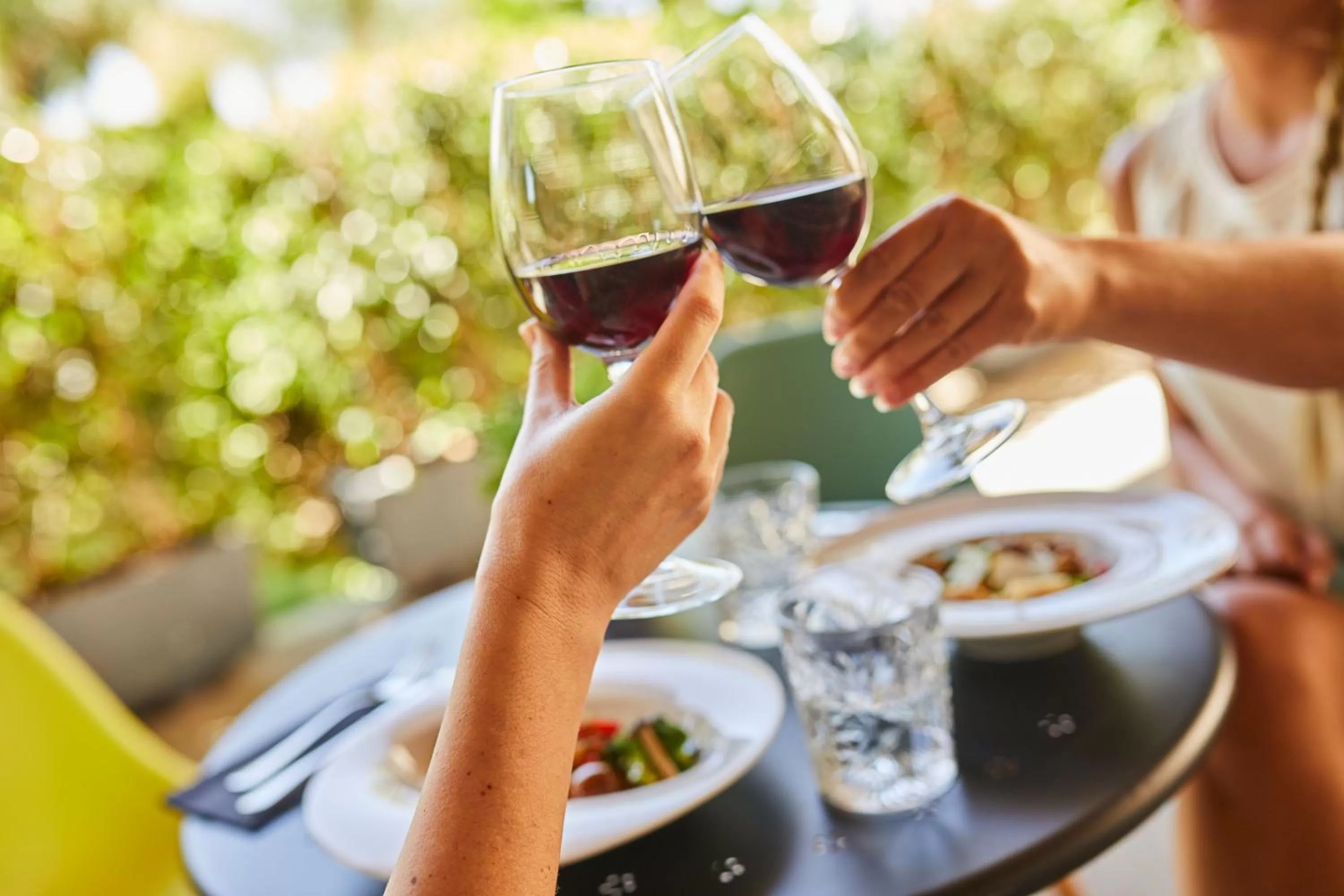 Restaurant/places to eat in Silken Al-Andalus Palace