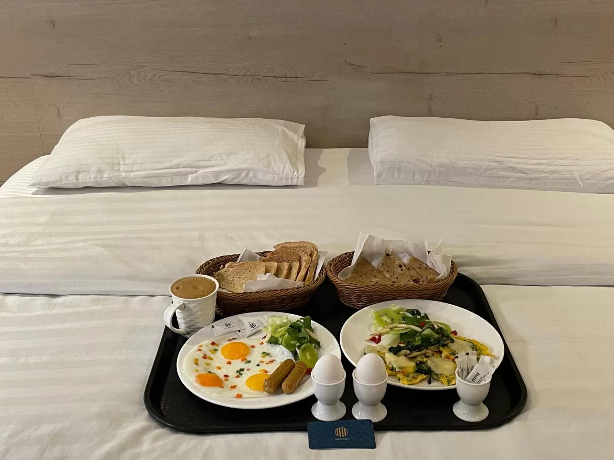 Breakfast, Bed in Hamsun Shahrah-e-Faisal