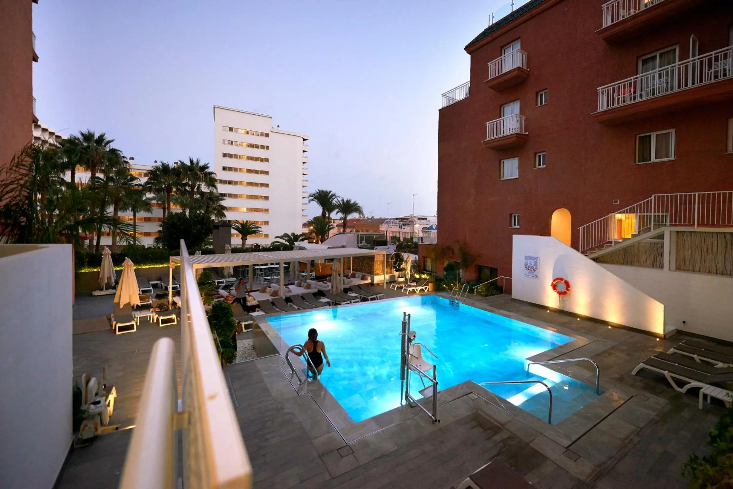 Swimming pool in Fénix Torremolinos - Adults Only Recommended