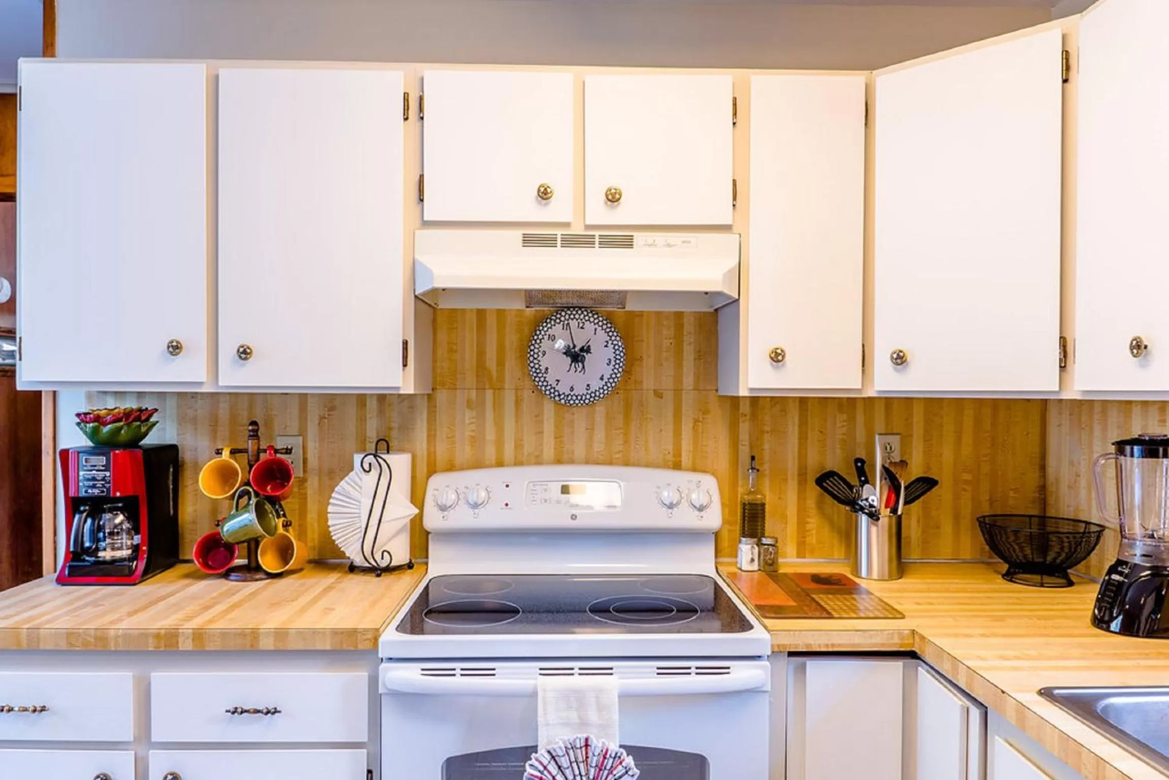 Kitchen or kitchenette in Murphy's Resort