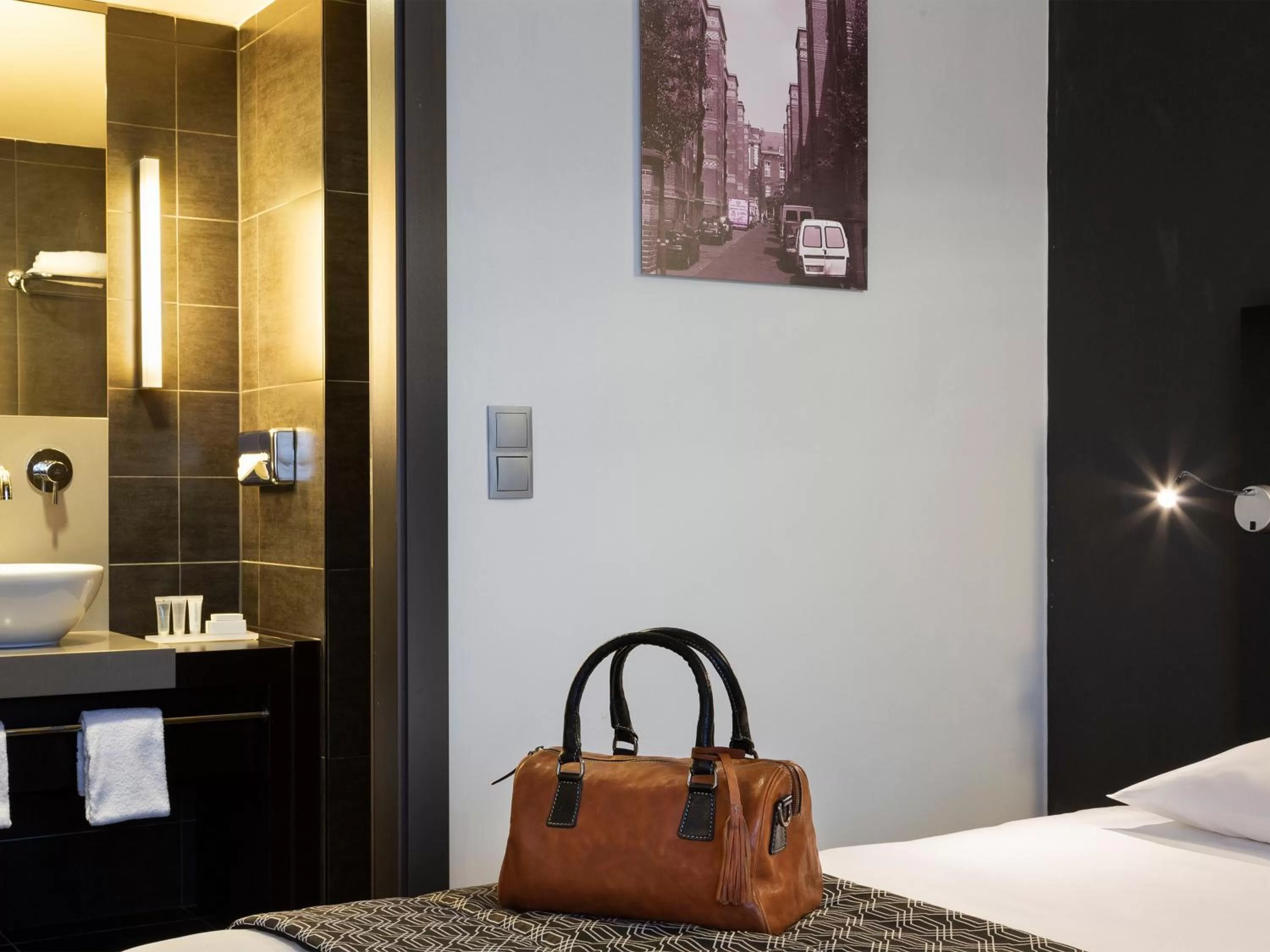 Photo of the whole room in Hotel Ramada Brussels Woluwe