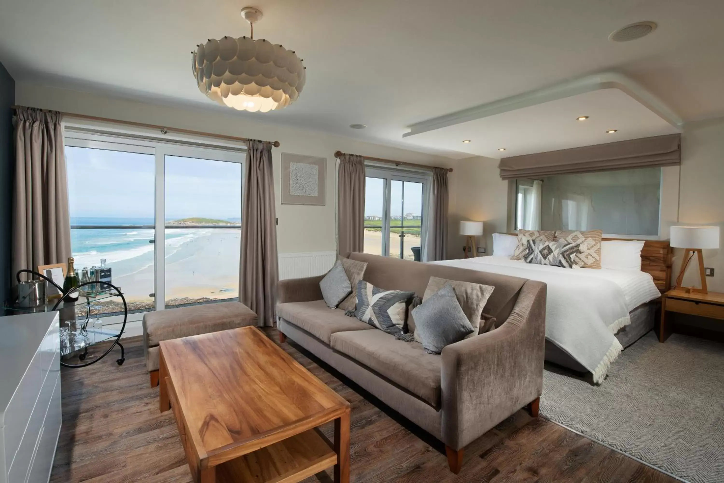 Suite with Sea View in Fistral Beach Hotel and Spa - Adults Only Suite with Sea View in Fistral Beach Hotel and Spa - Adults Only