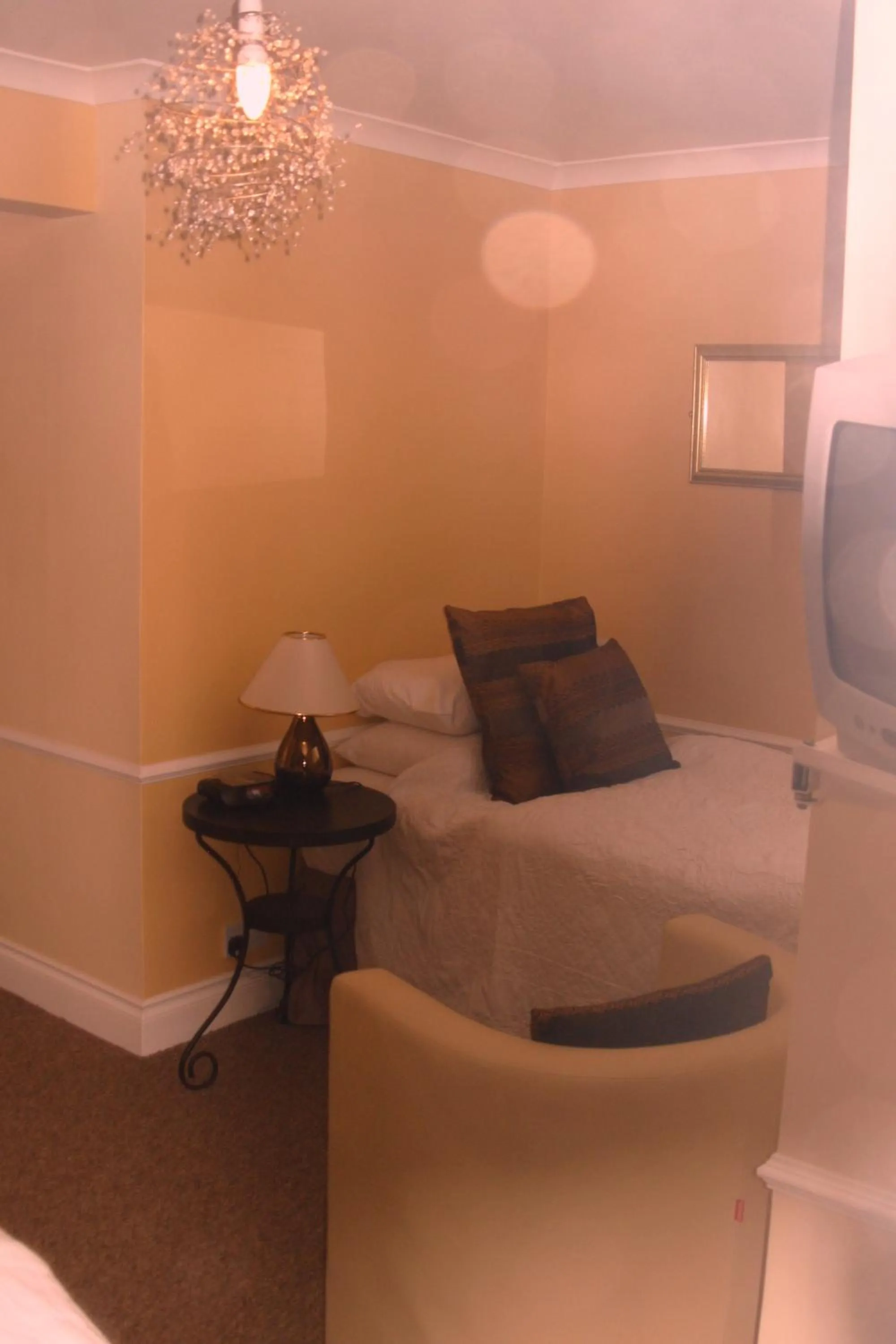 Photo of the whole room, Bed in Tower House 1066