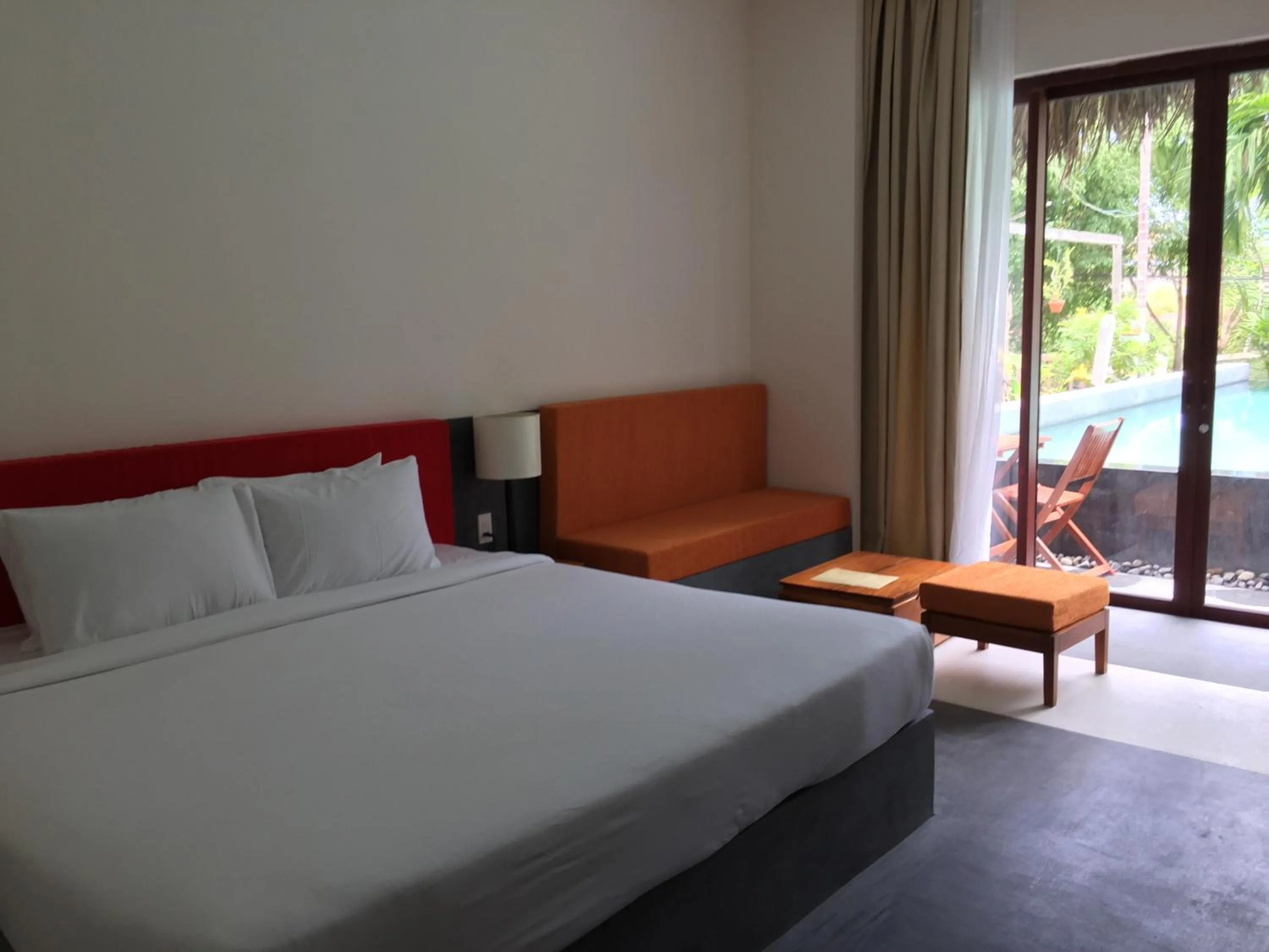 Bed in Palm View Villa