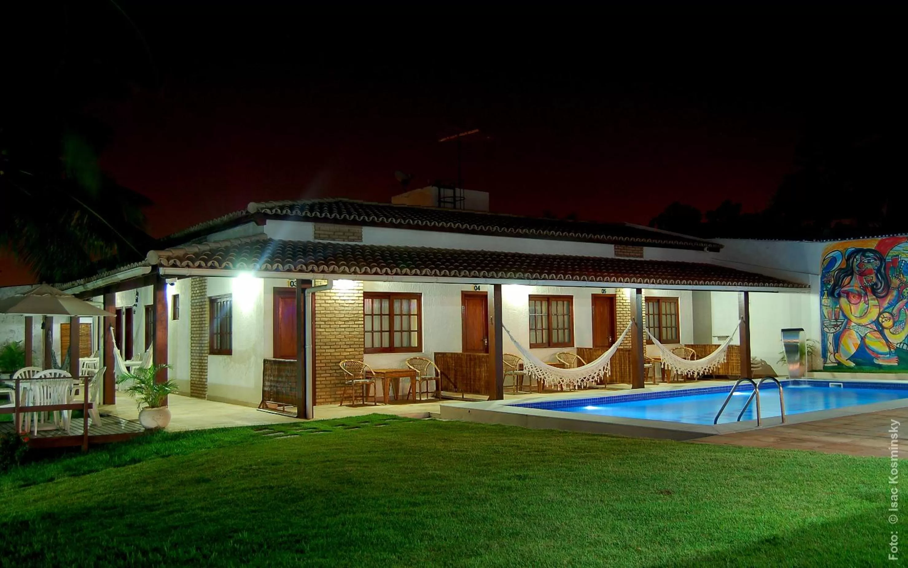 Property building in Hotel Pousada Salvador Paradise