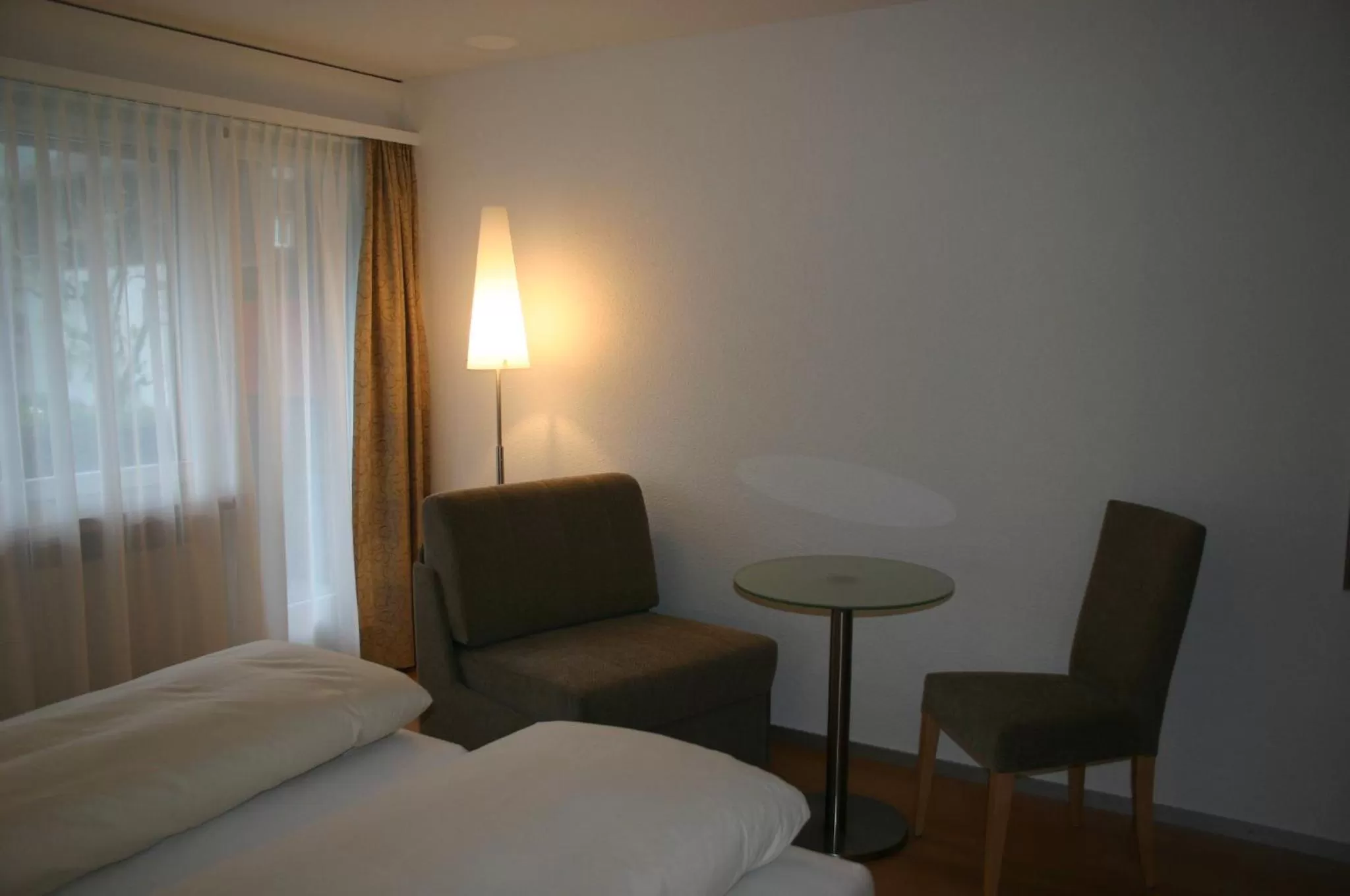 Photo of the whole room, Bed in Hotel Belmont