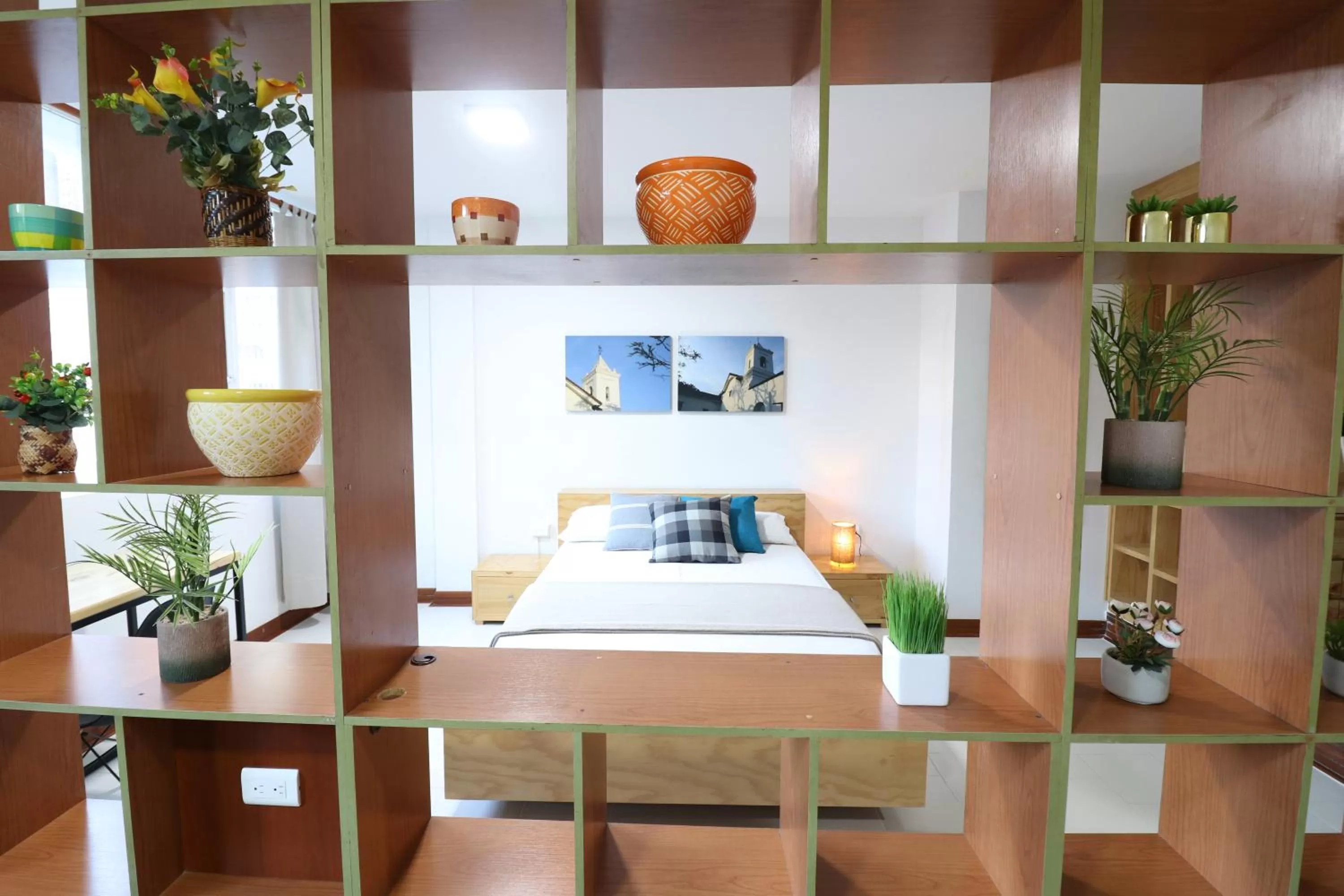 Bedroom in 554 Apartments