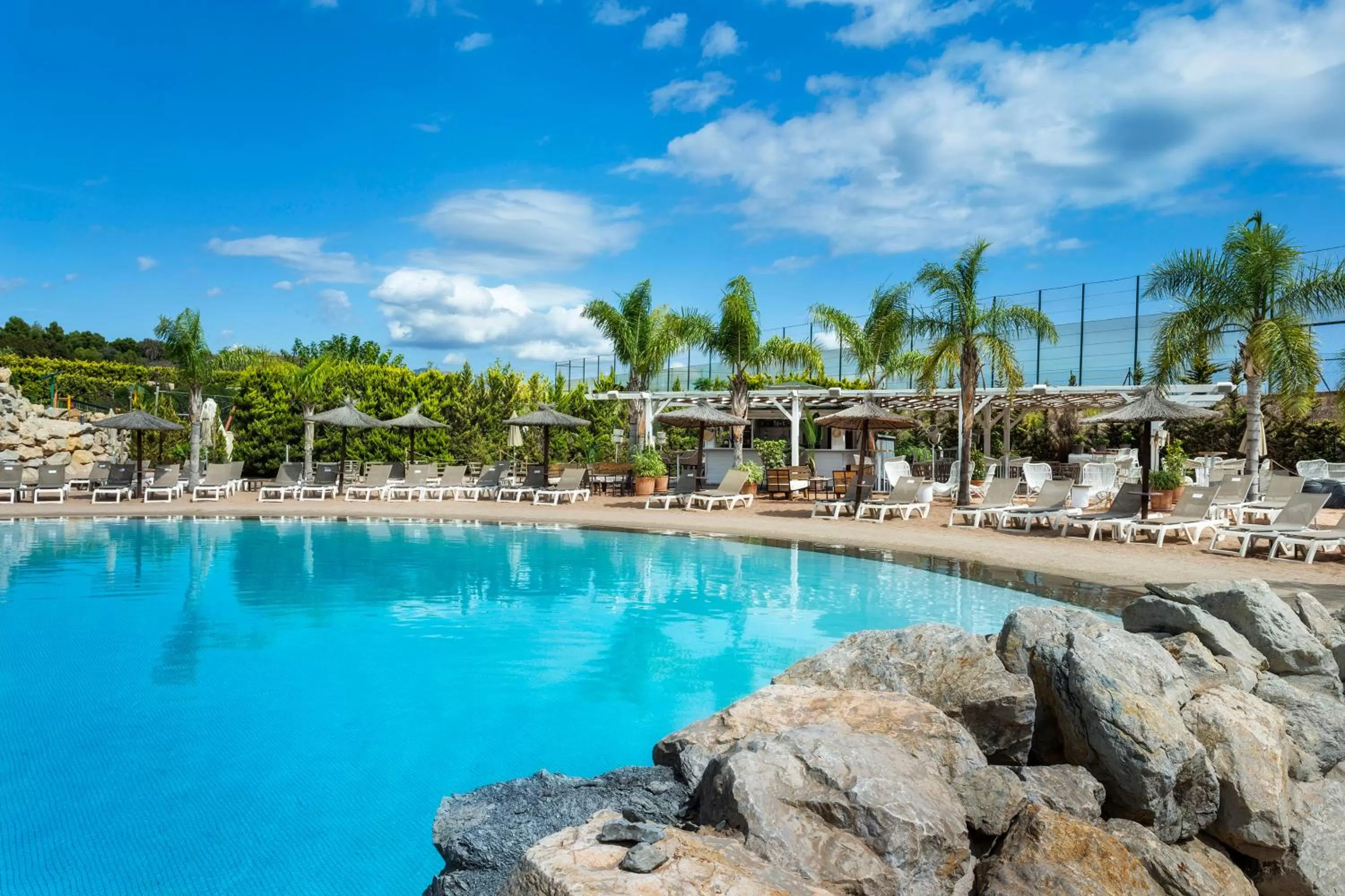 Swimming pool in Melia Villaitana