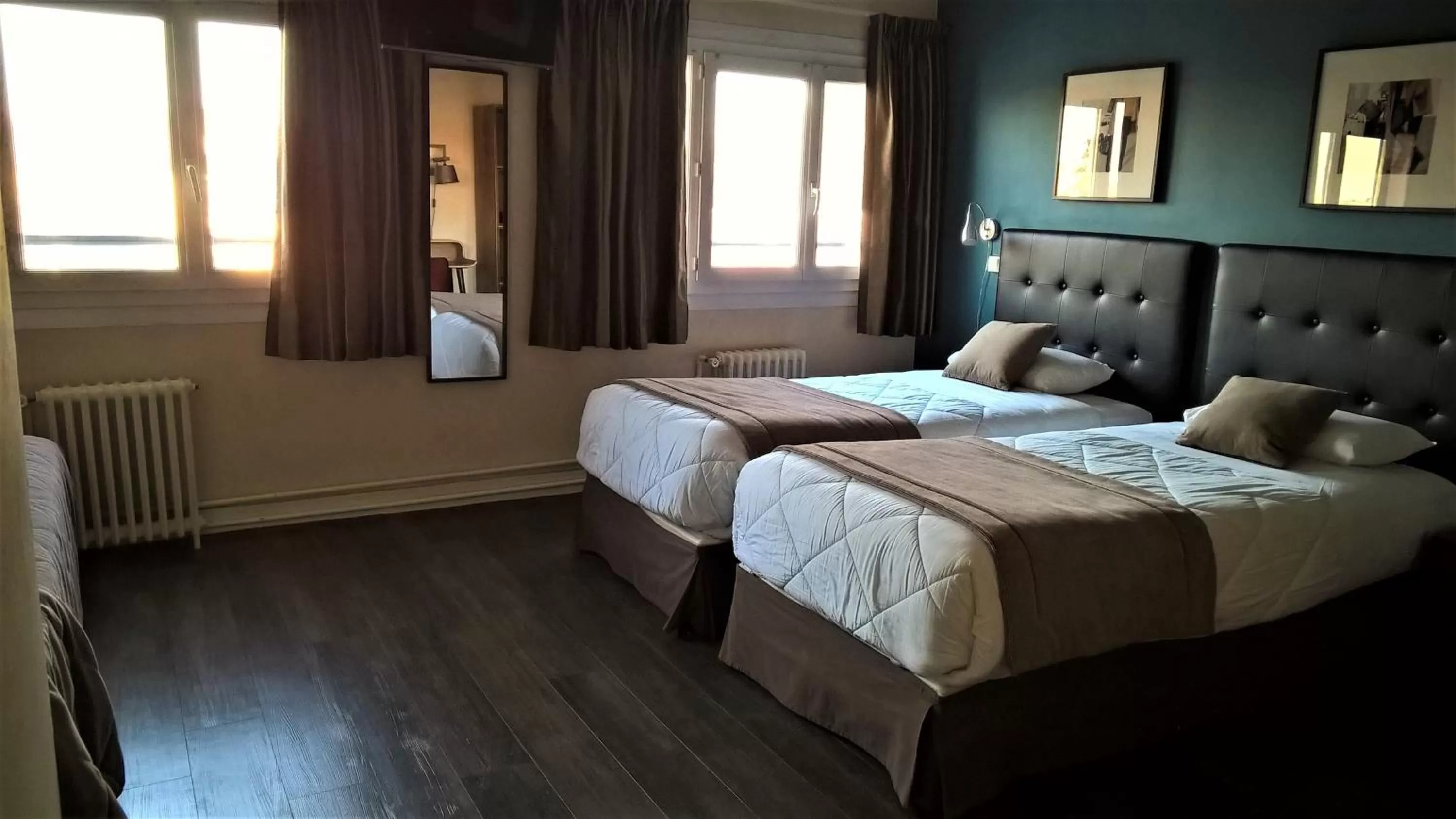 Bedroom, Bed in Hotel Des Cedres