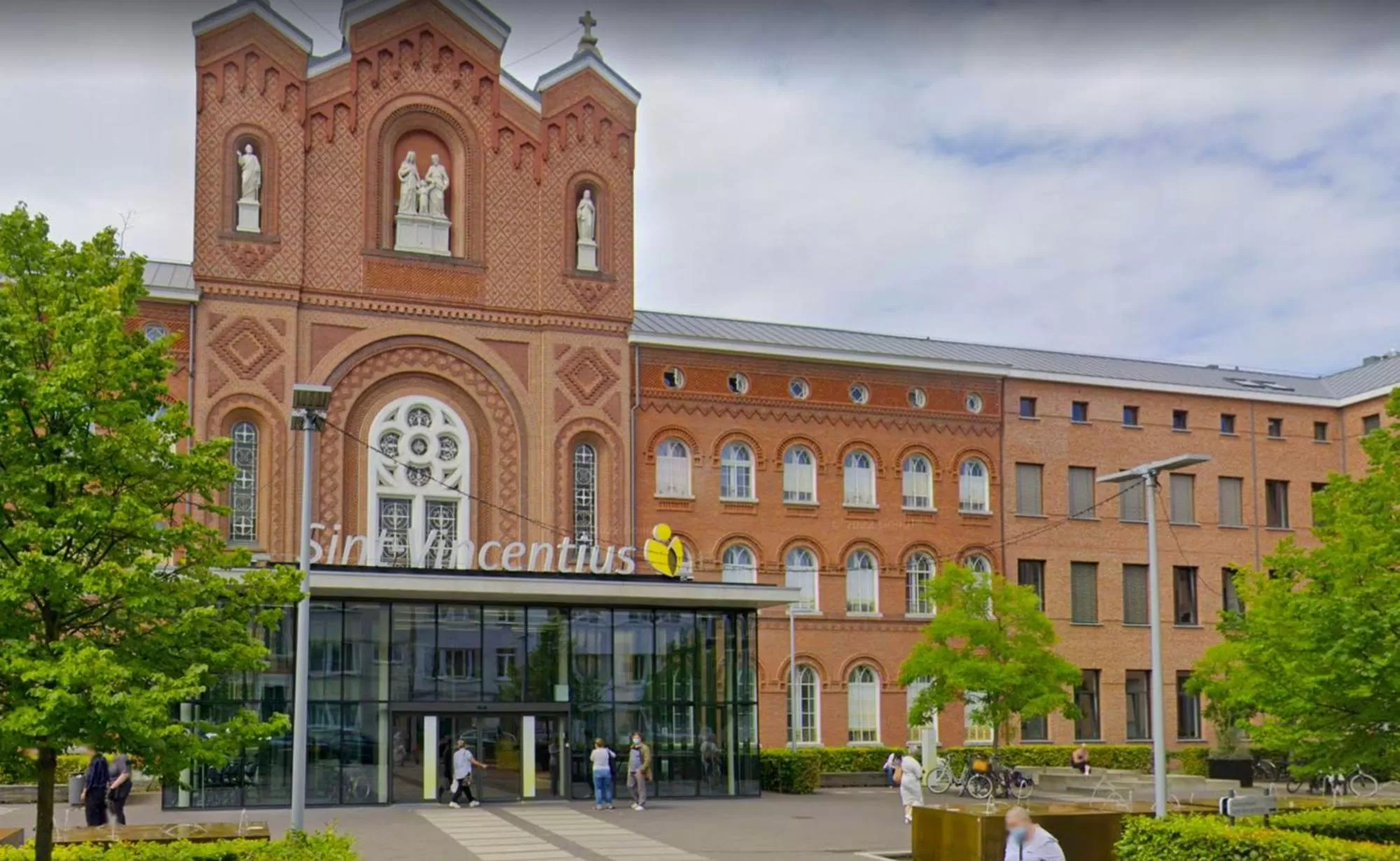 Neighbourhood in OneLuxStay near Fashion District