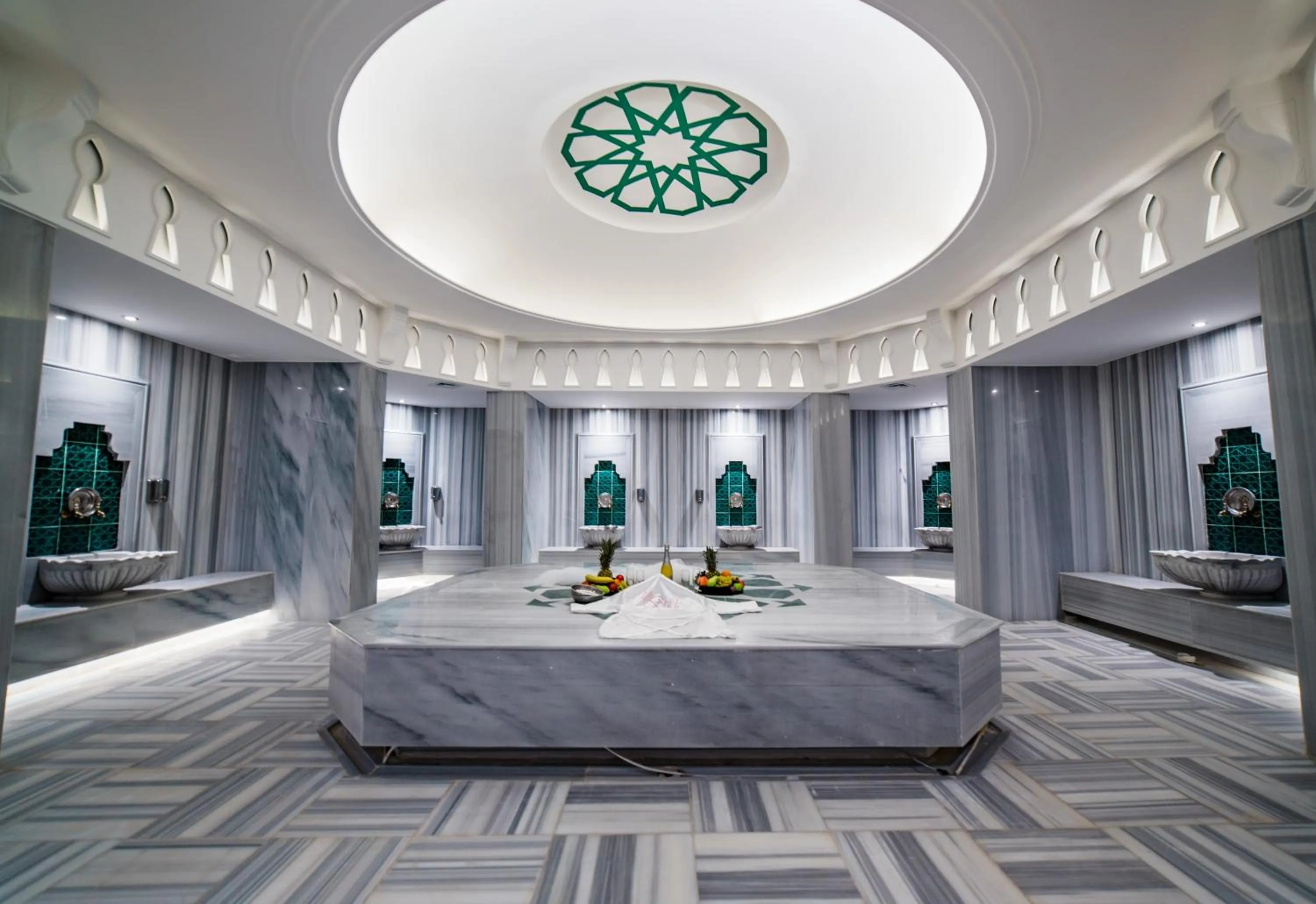 Bathroom, Bed in Anadolu Hotels Esenboga Thermal