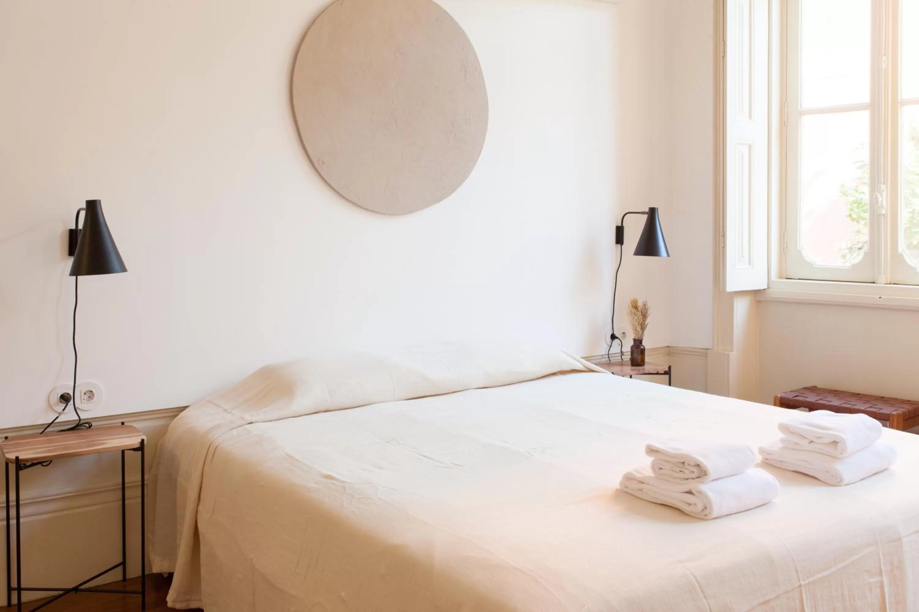 Bed in Alameda Suites @ Porto River