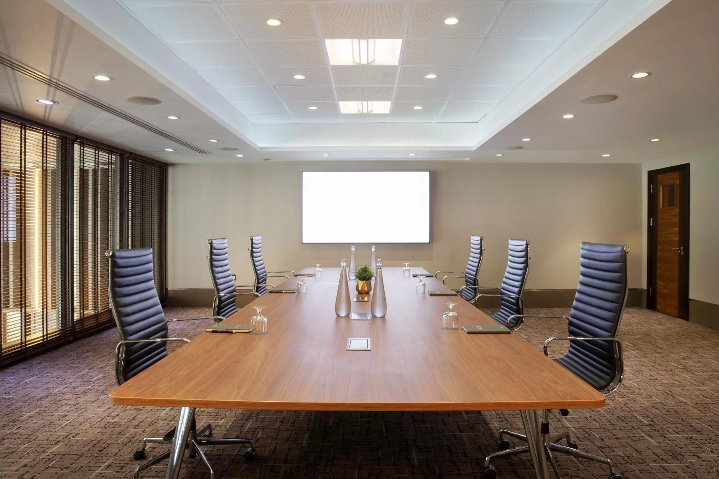 Meeting/conference room in Leonardo Royal London Tower Bridge
