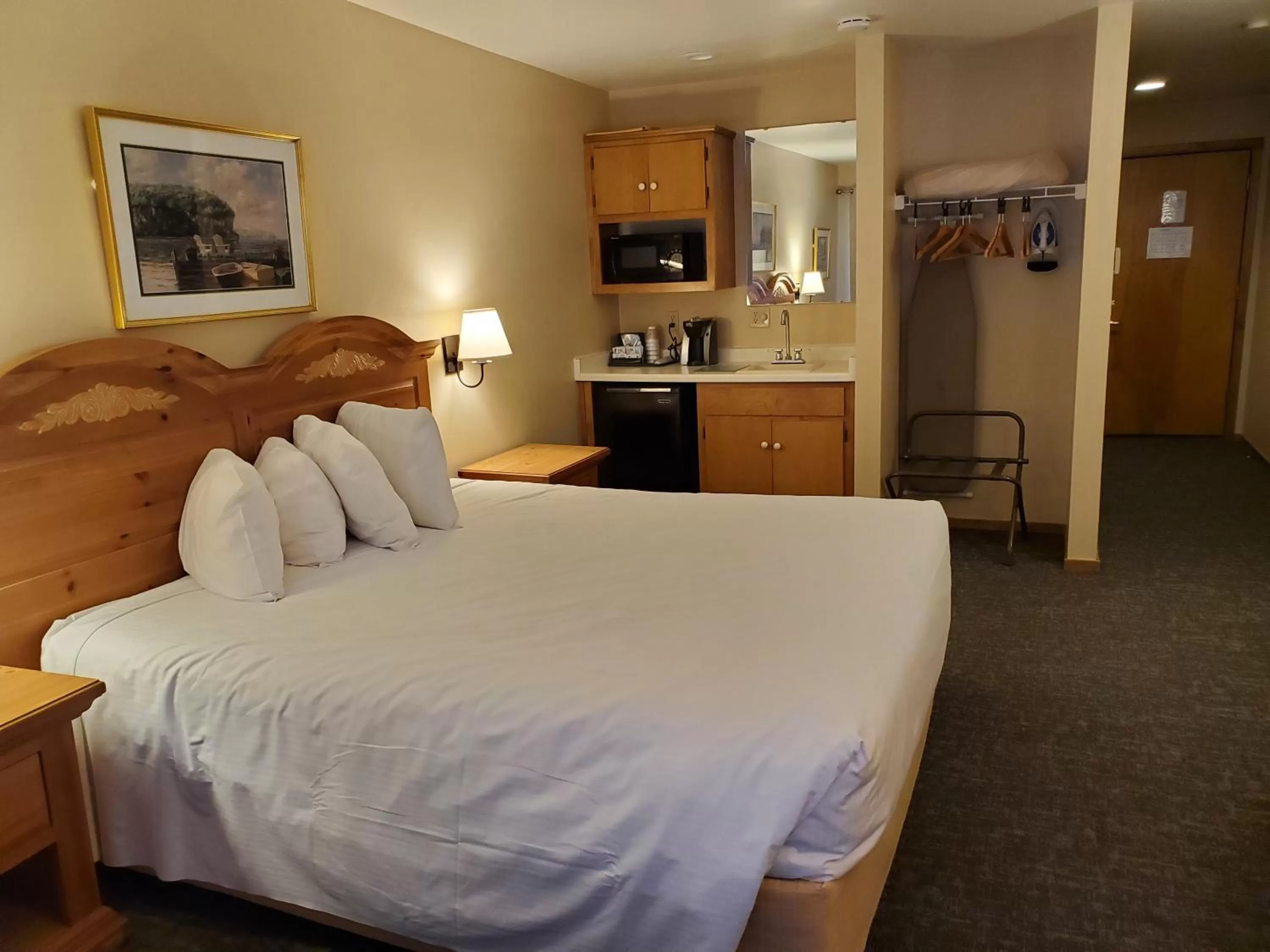 Bed in Homestead Suites - Fish Creek