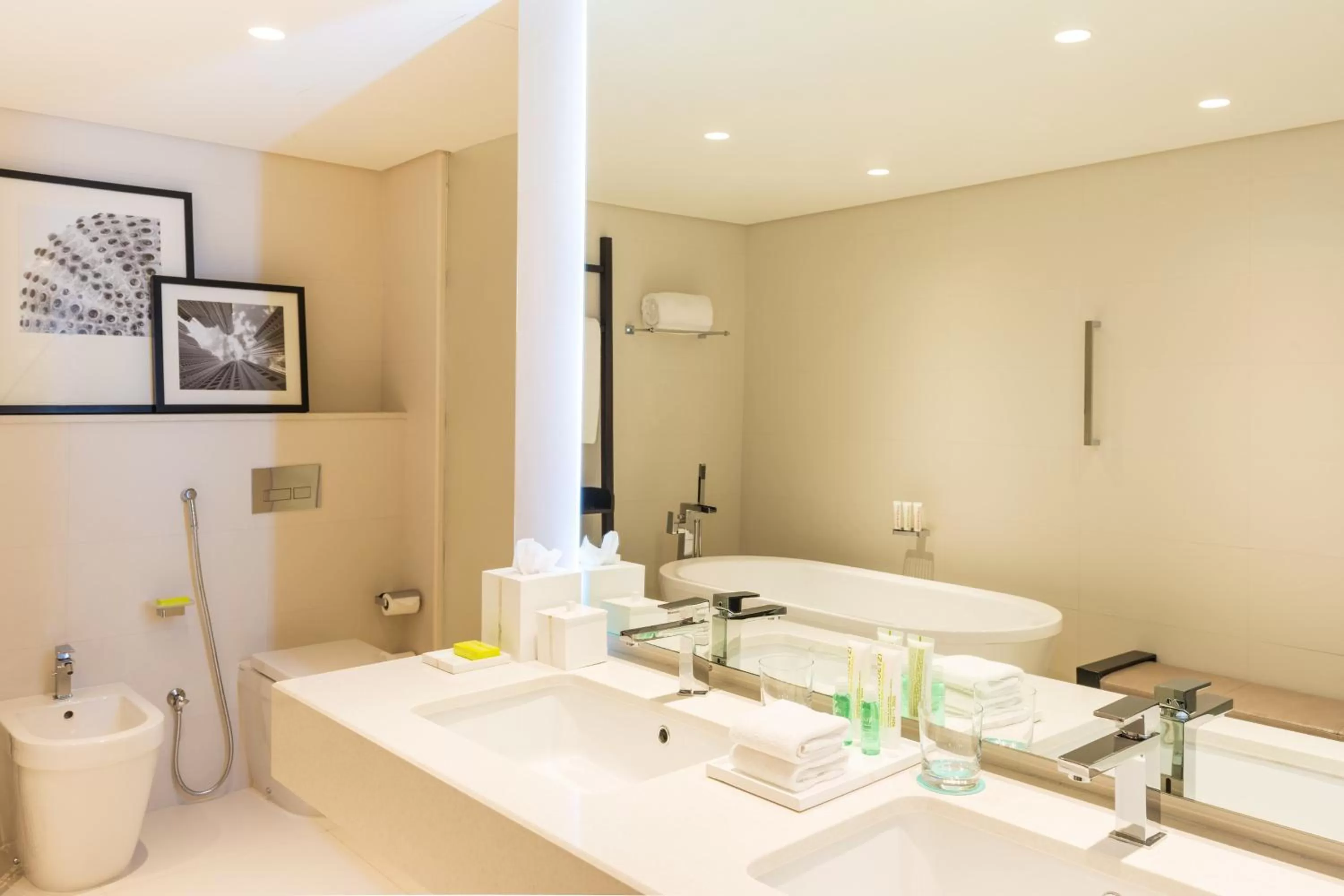Bathroom in Le Royal Meridien Beach Resort & Spa Dubai