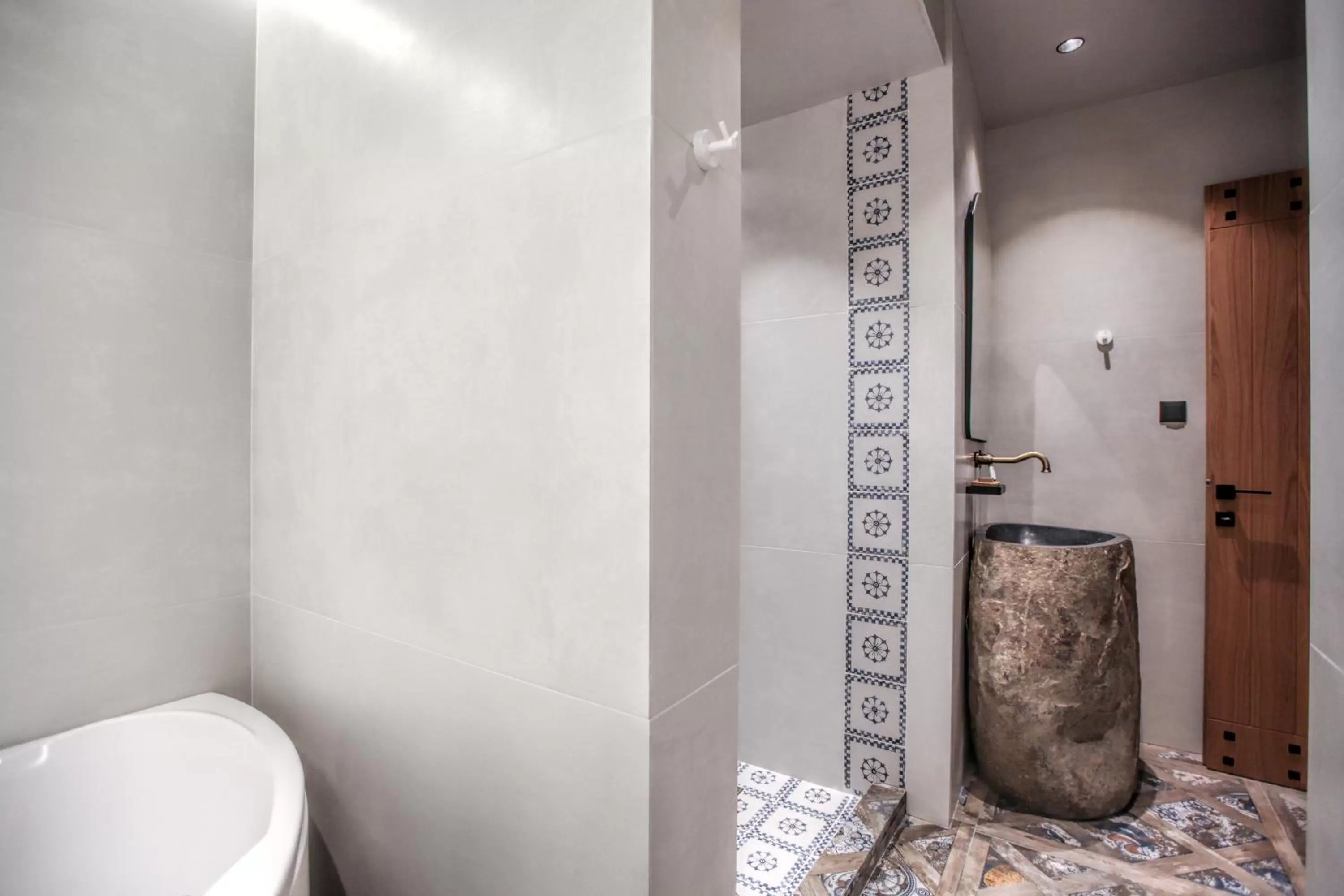 Bathroom in Meteora Heaven and Earth Kastraki premium suites