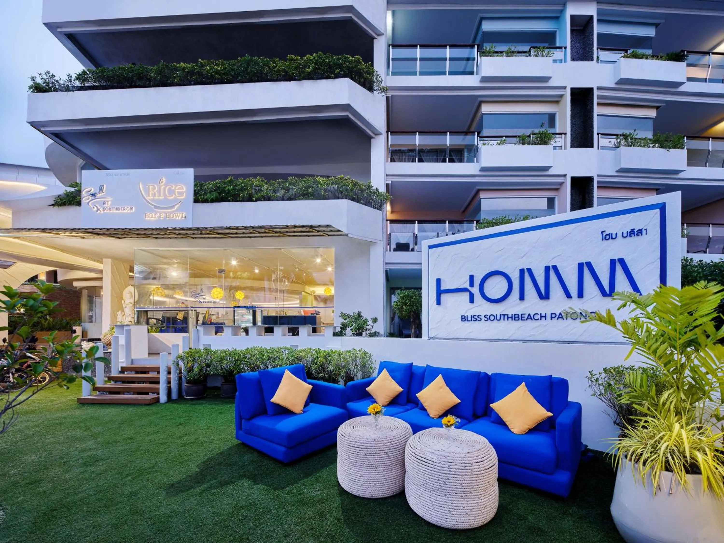 Restaurant/places to eat in Homm Bliss Southbeach Patong