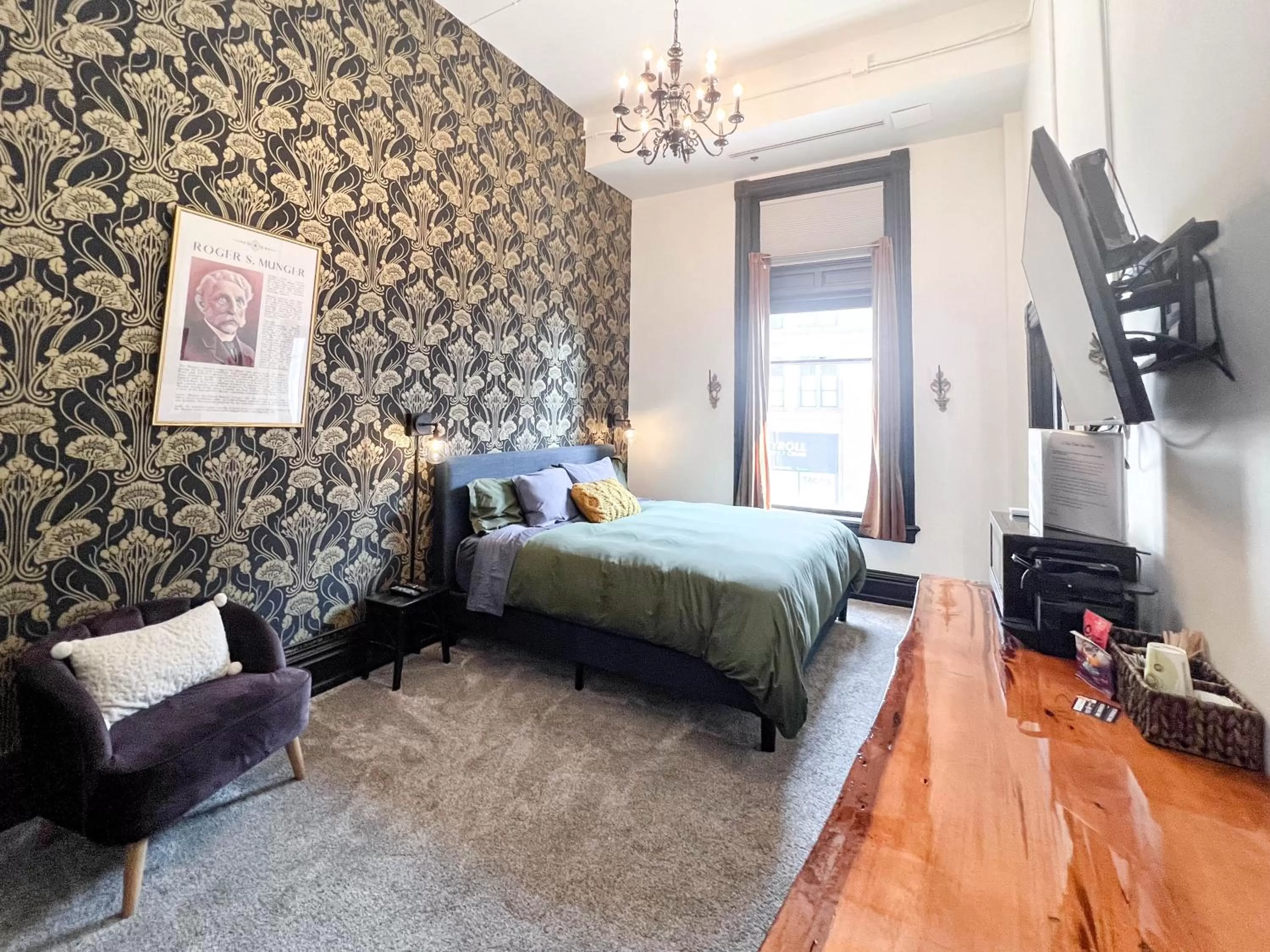 Bed in The Oliver Inn