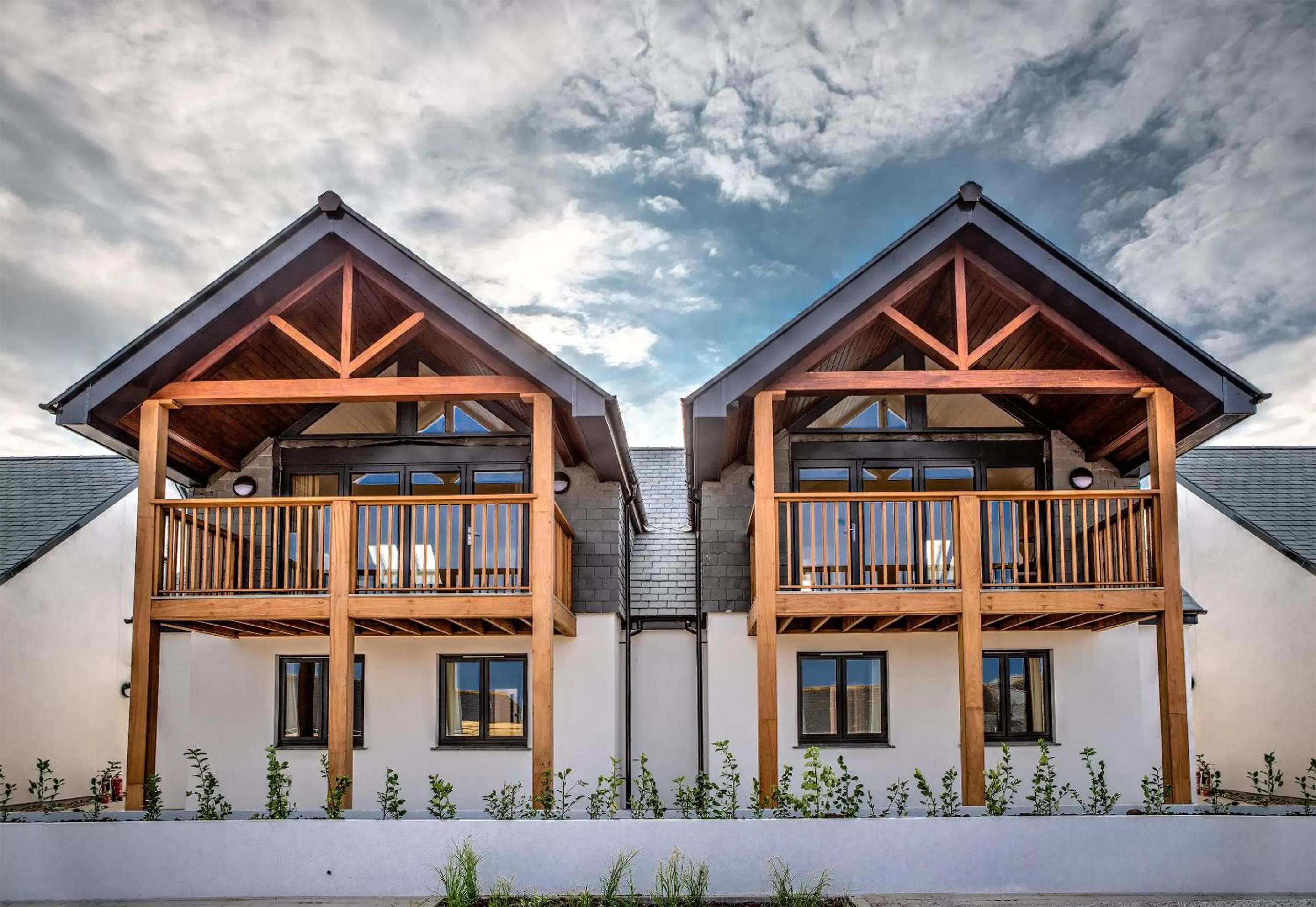 Property building in Polurrian on the Lizard